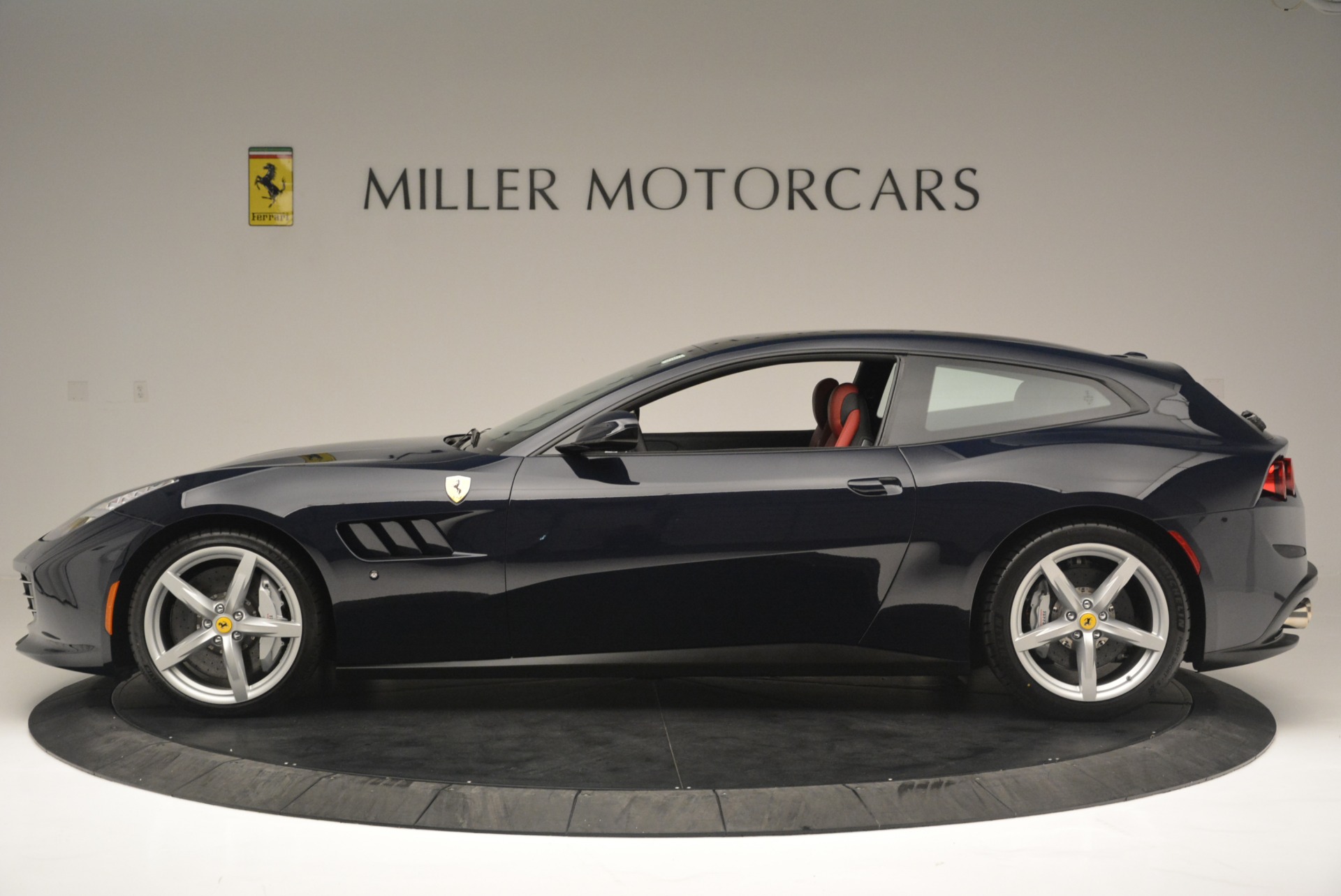 Used-2019-Ferrari-GTC4Lusso
