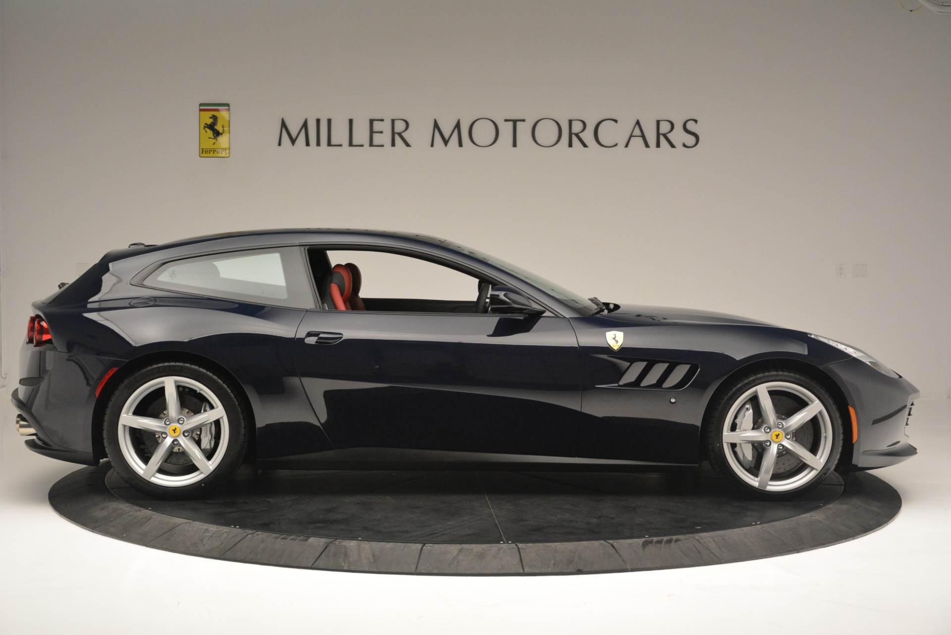 Used-2019-Ferrari-GTC4Lusso