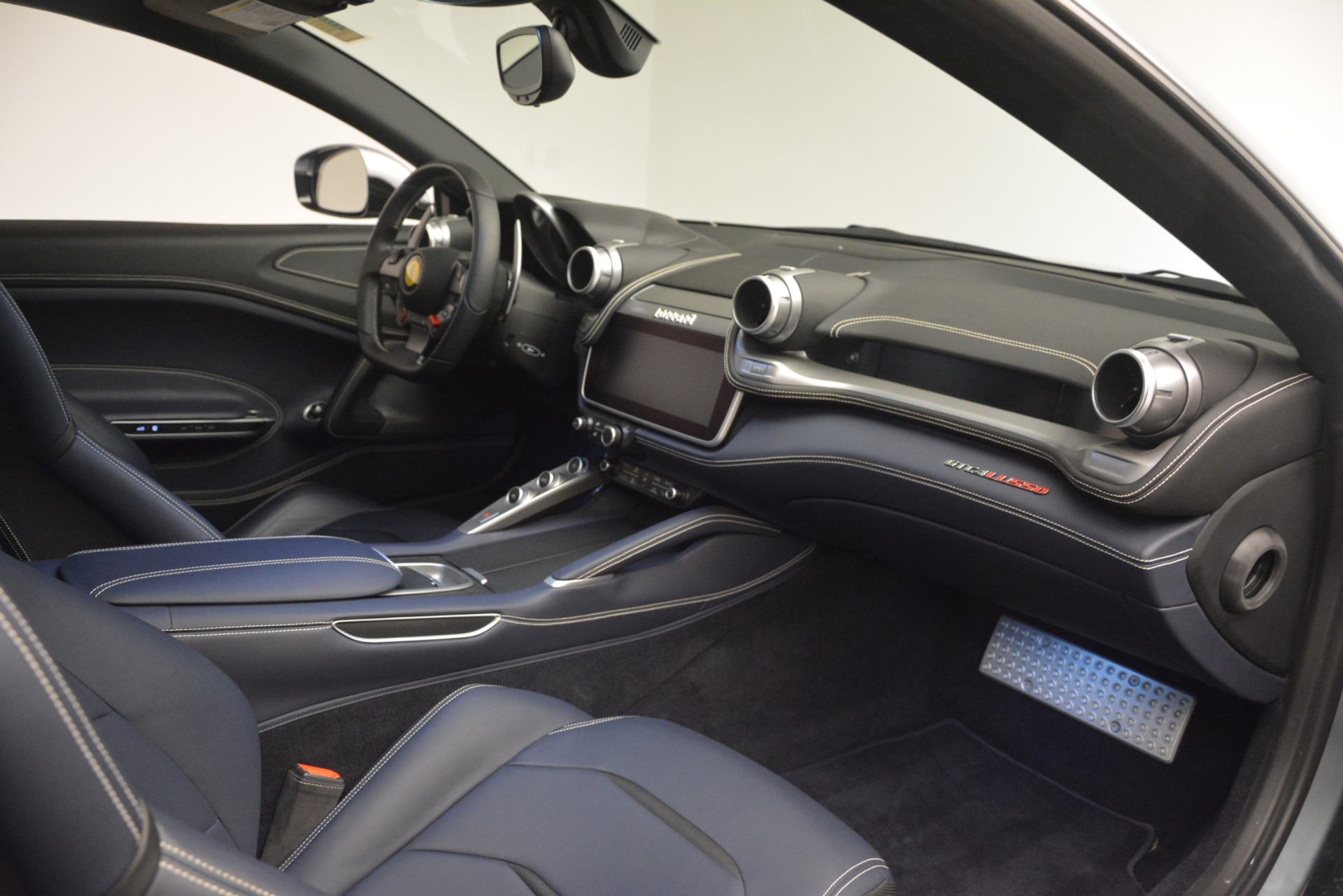 Used-2017-Ferrari-GTC4Lusso