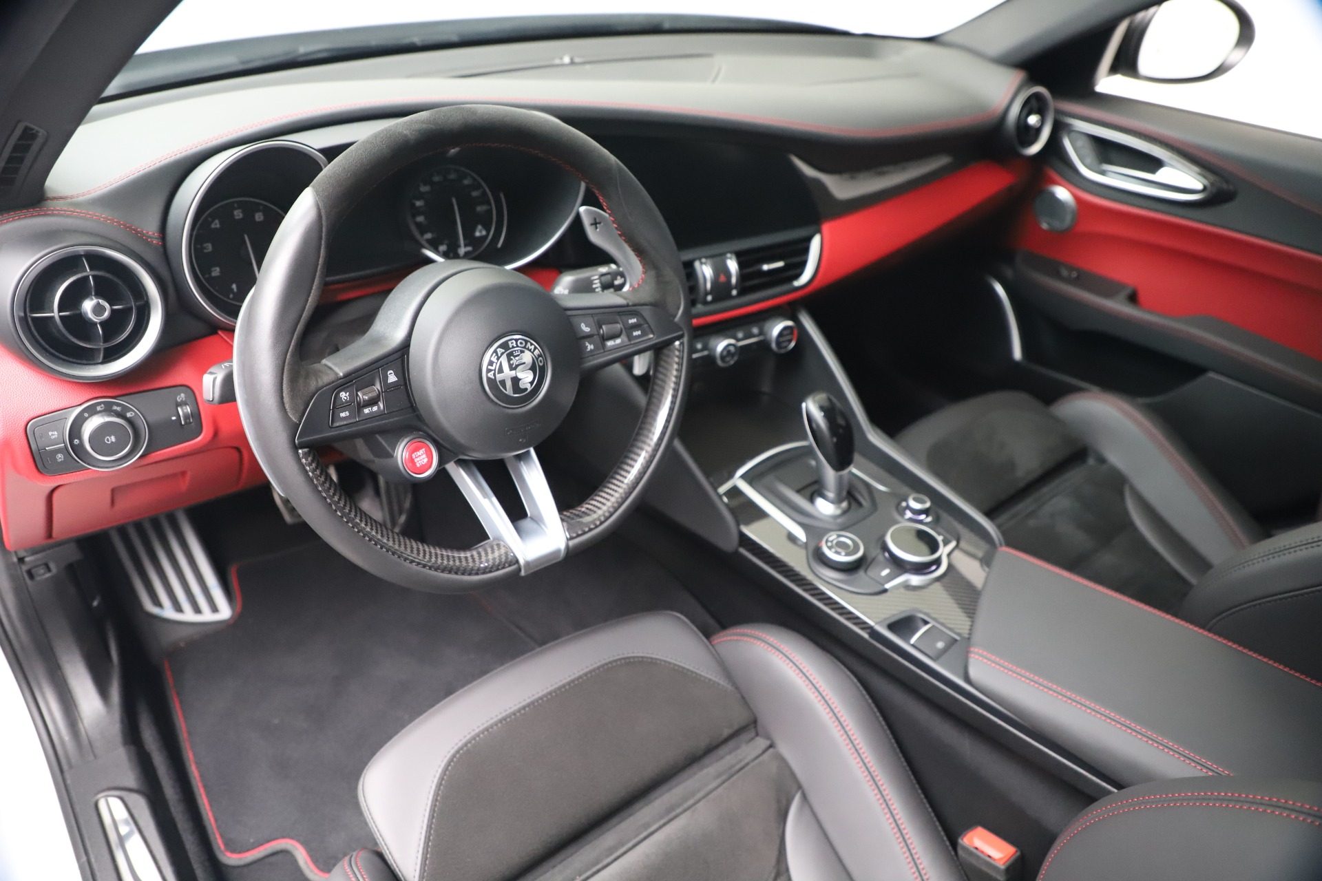 New-2019-Alfa-Romeo-Giulia-Quadrifoglio