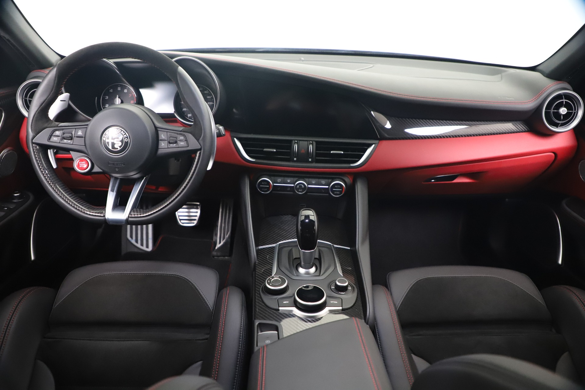 New-2019-Alfa-Romeo-Giulia-Quadrifoglio