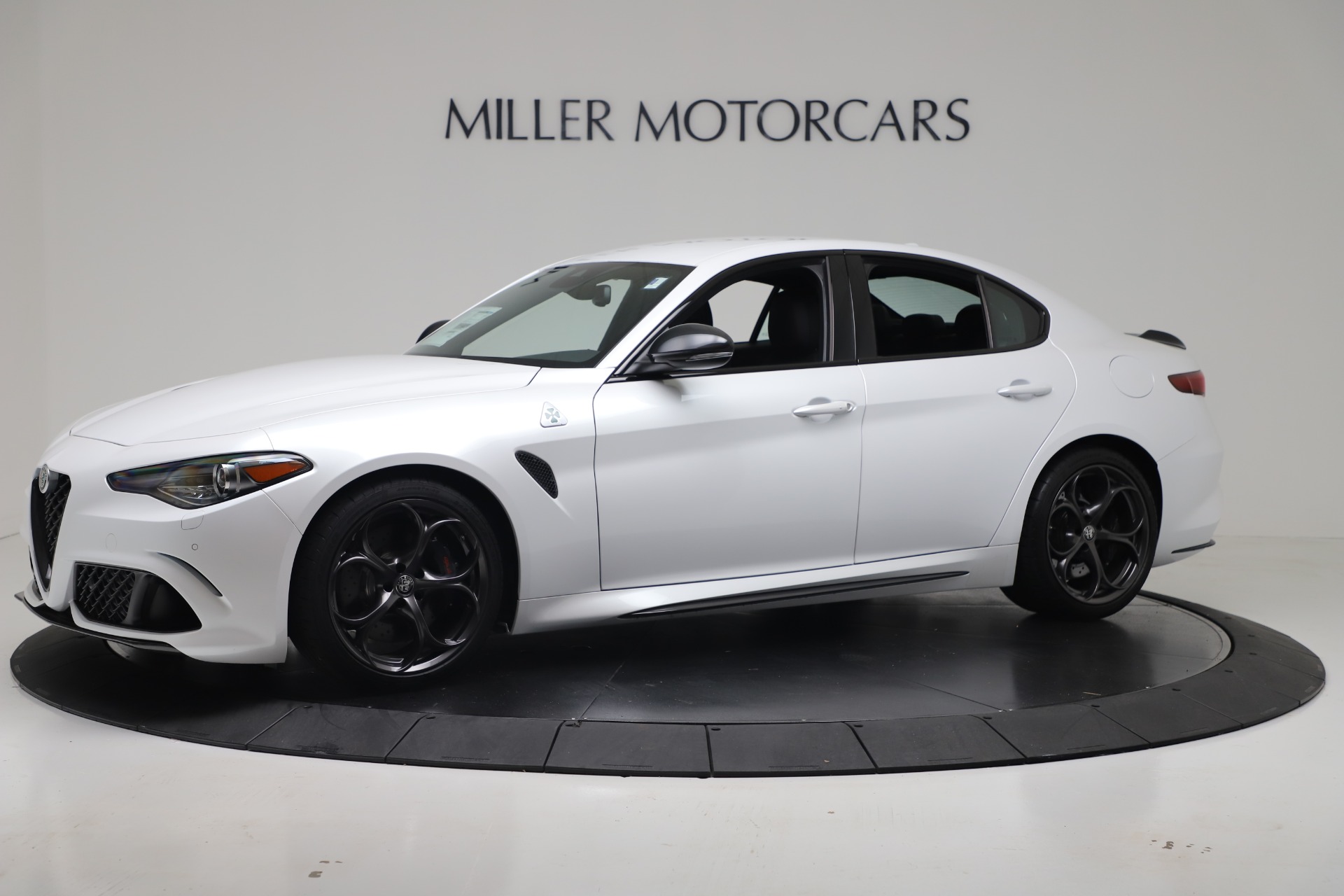 New-2019-Alfa-Romeo-Giulia-Quadrifoglio