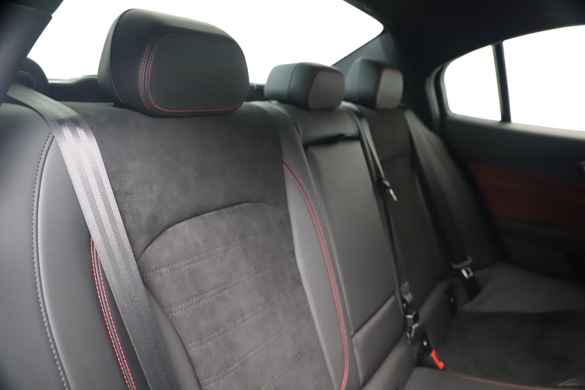 New-2019-Alfa-Romeo-Giulia-Quadrifoglio