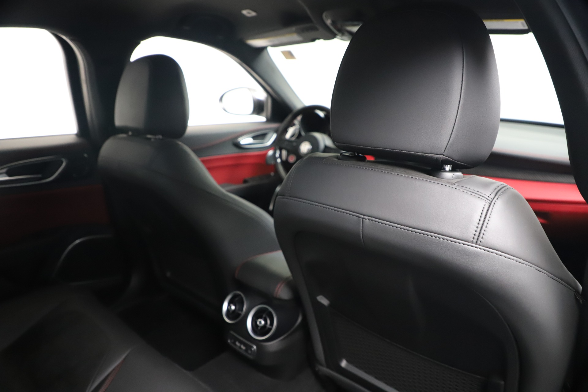 New-2019-Alfa-Romeo-Giulia-Quadrifoglio