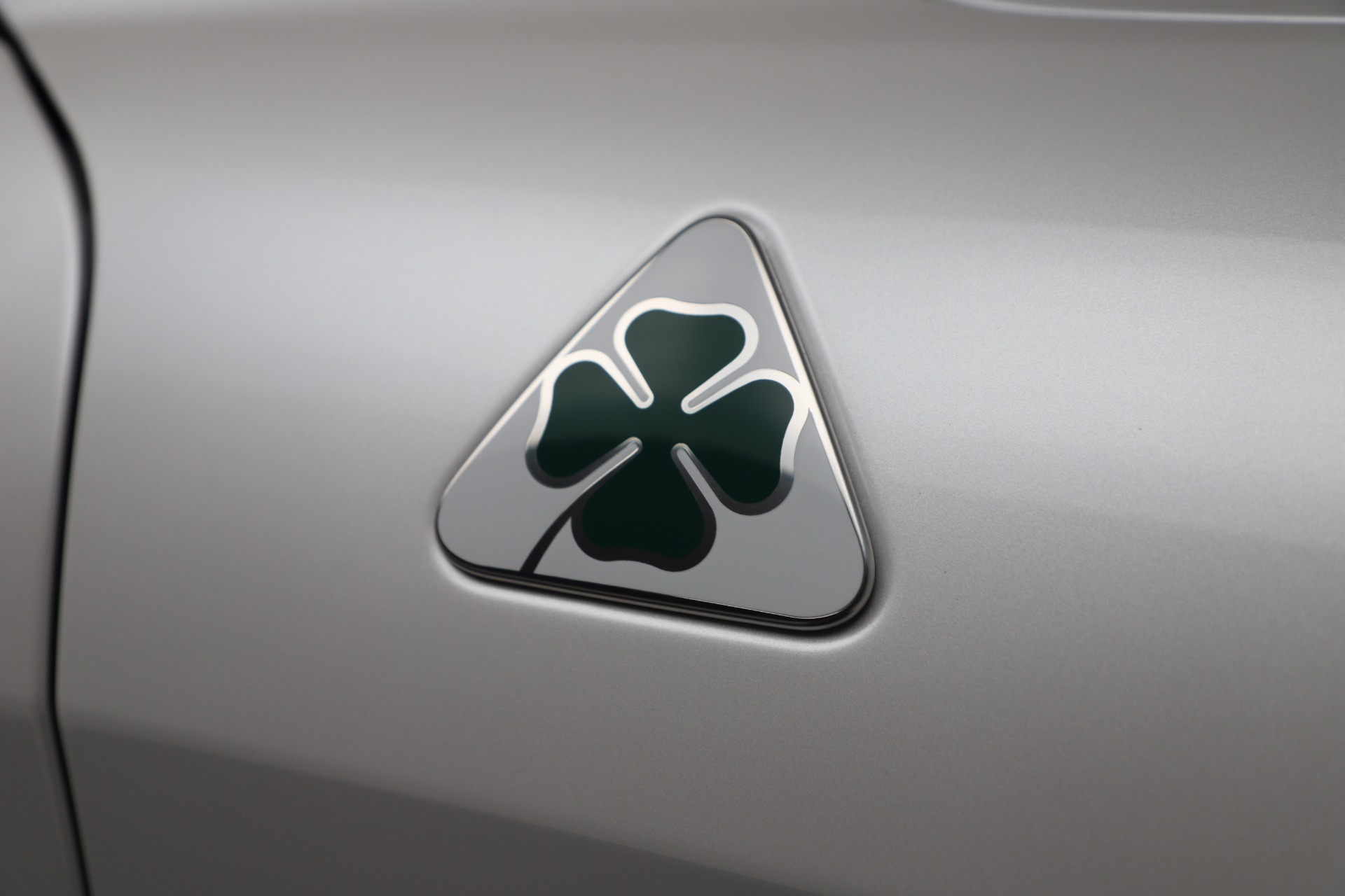 New-2019-Alfa-Romeo-Giulia-Quadrifoglio