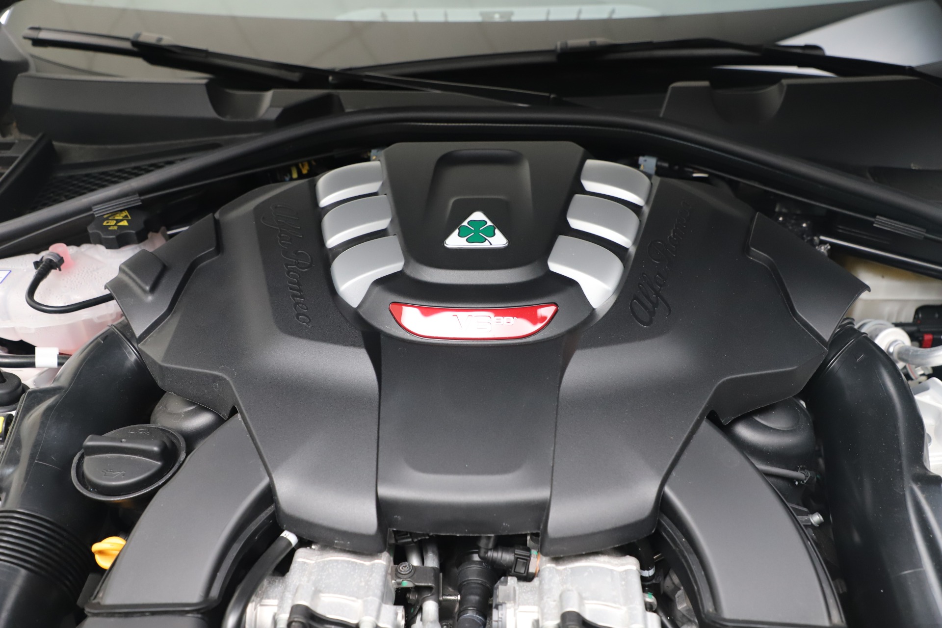 New-2019-Alfa-Romeo-Giulia-Quadrifoglio