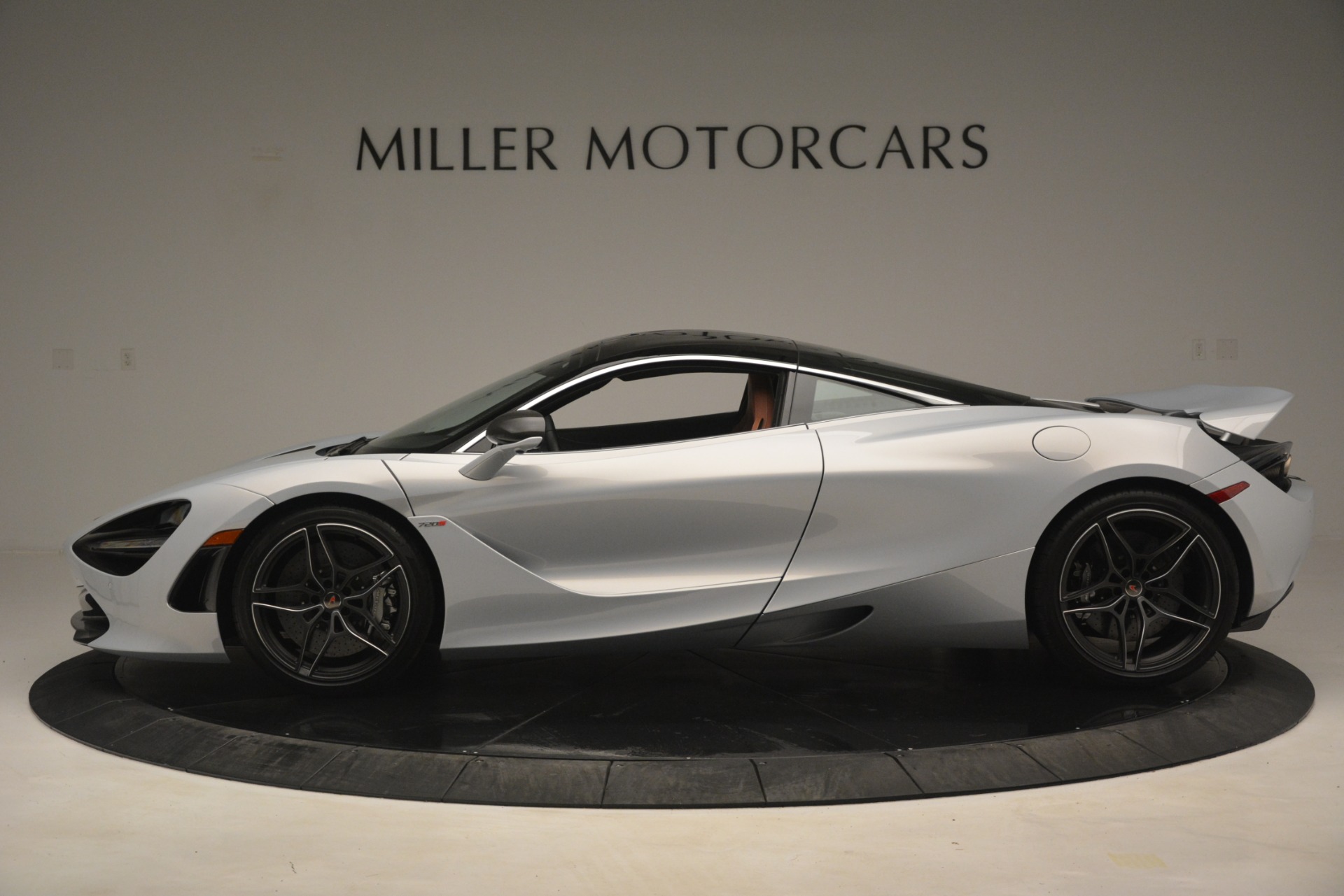 Used-2018-McLaren-720S-Coupe