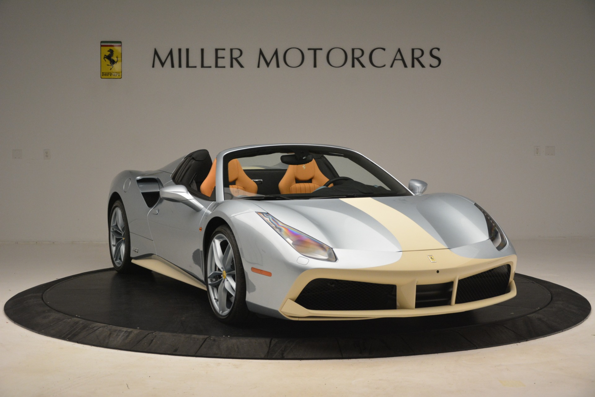 Used-2018-Ferrari-488-Spider