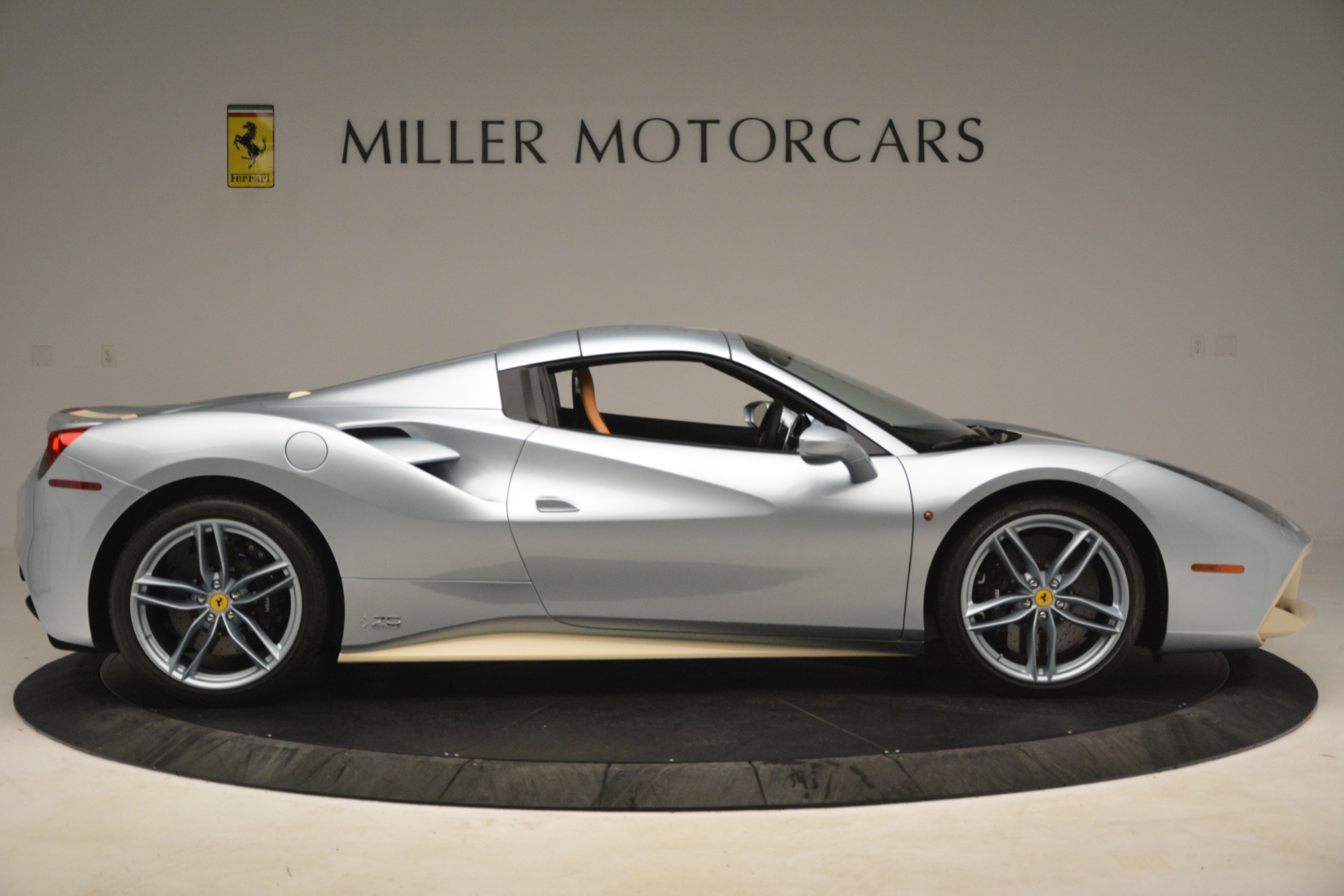 Used-2018-Ferrari-488-Spider