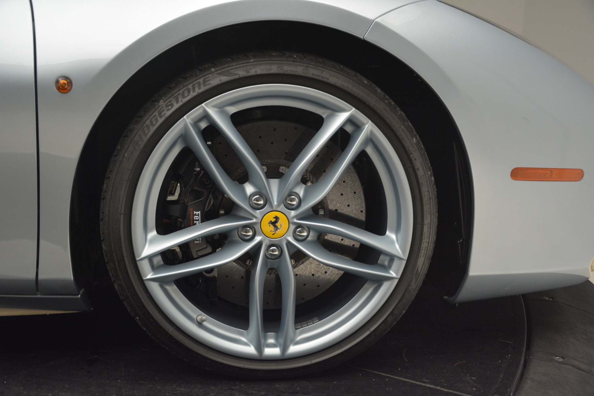 Used-2018-Ferrari-488-Spider