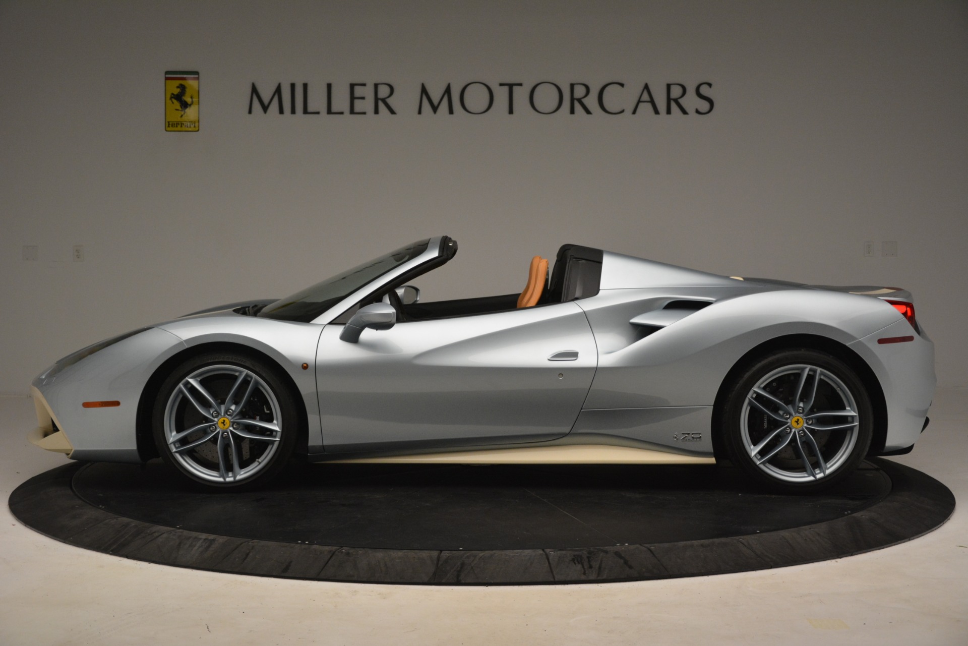 Used-2018-Ferrari-488-Spider
