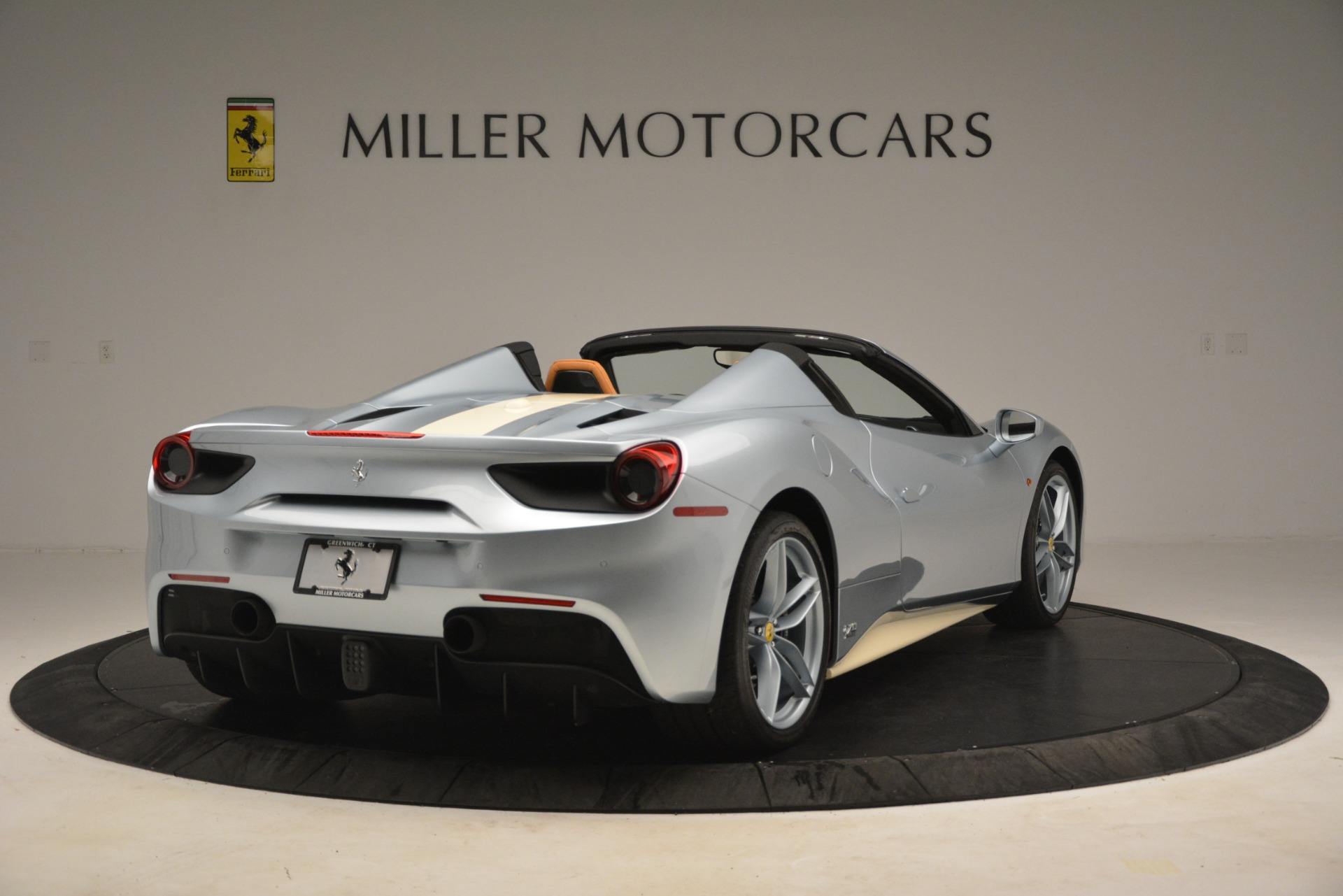 Used-2018-Ferrari-488-Spider