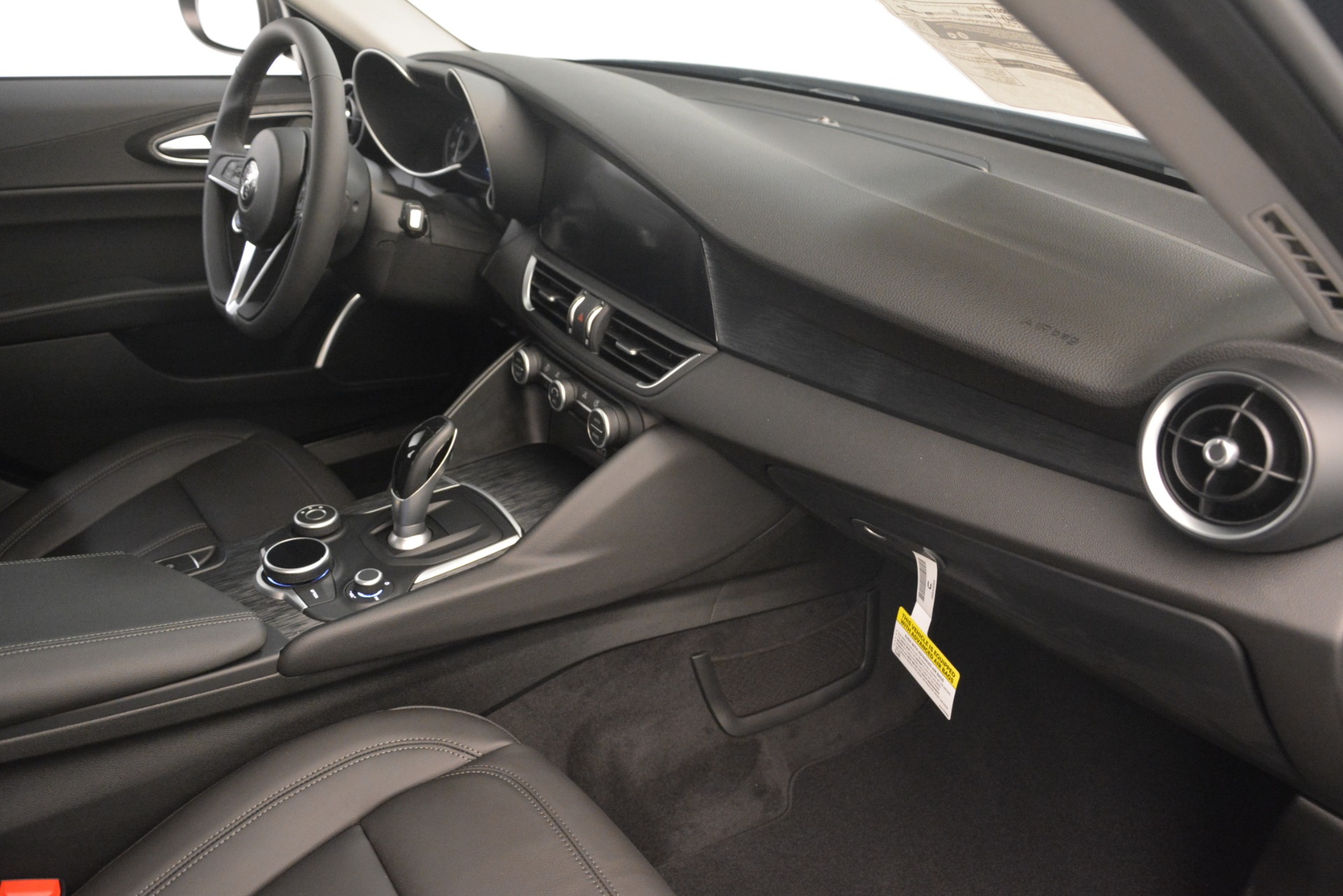 New-2019-Alfa-Romeo-Giulia-Q4