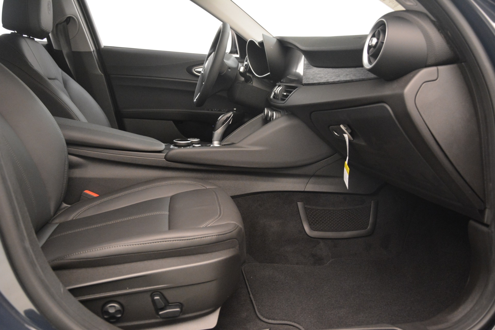 New-2019-Alfa-Romeo-Giulia-Q4