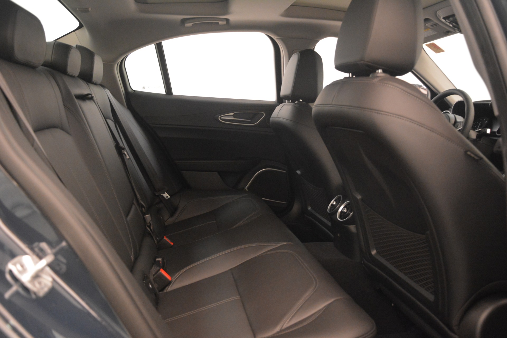 New-2019-Alfa-Romeo-Giulia-Q4