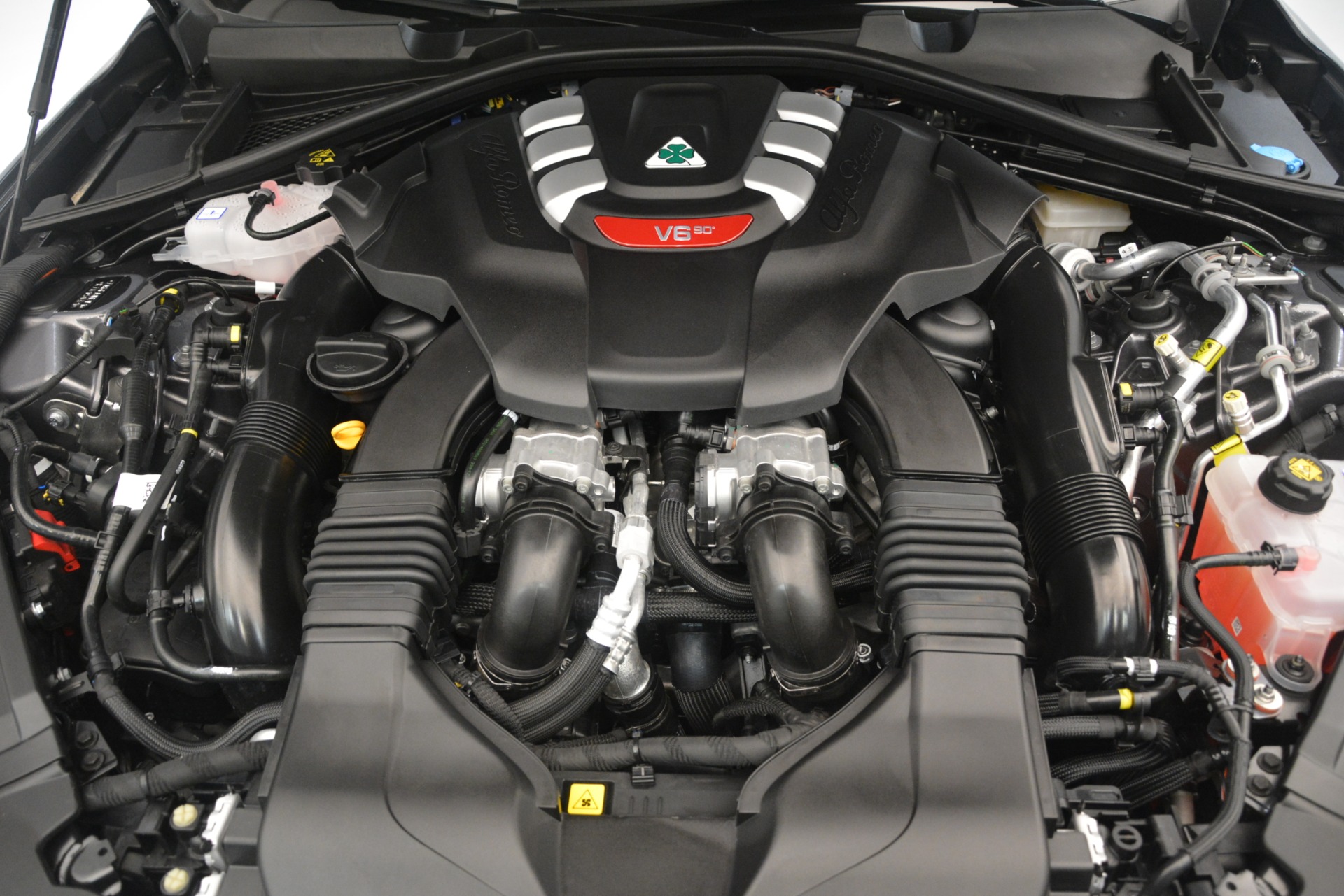 New-2019-Alfa-Romeo-Giulia-Quadrifoglio