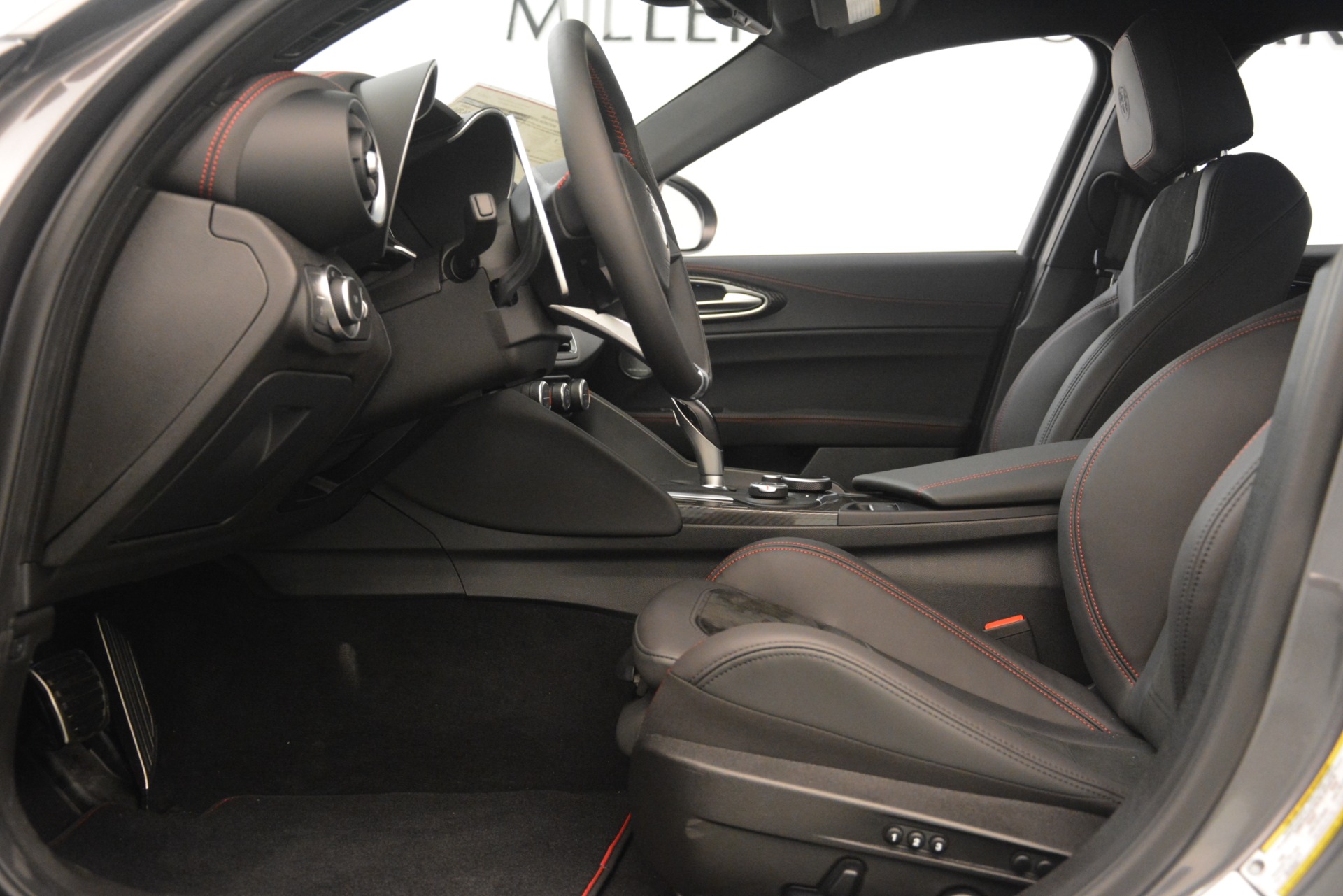 New-2019-Alfa-Romeo-Giulia-Quadrifoglio