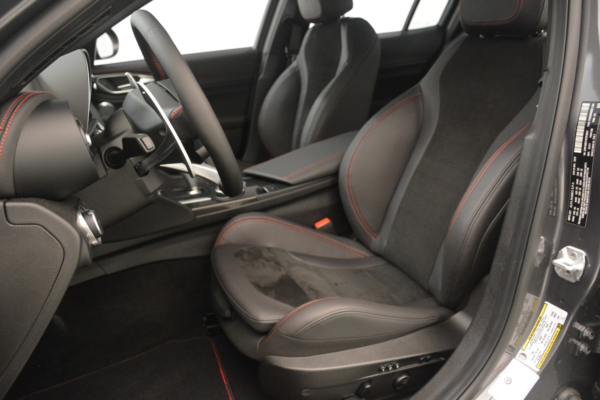 New-2019-Alfa-Romeo-Giulia-Quadrifoglio