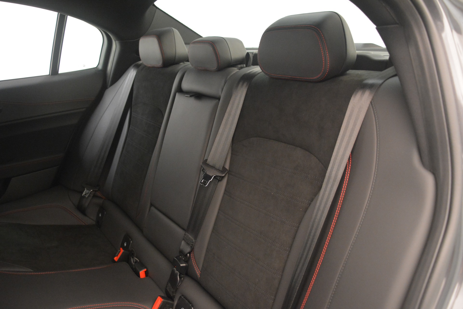 New-2019-Alfa-Romeo-Giulia-Quadrifoglio