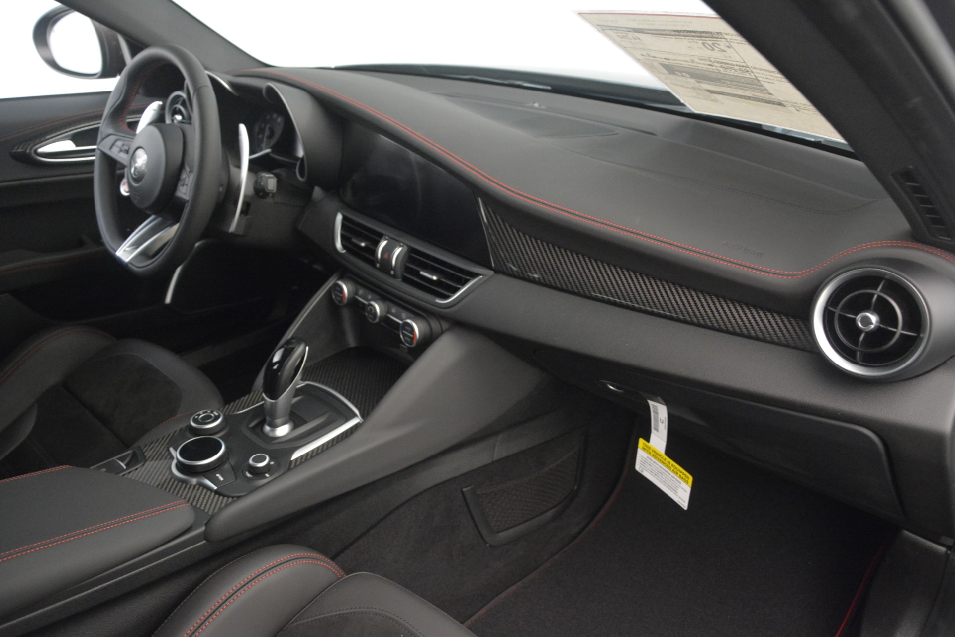 New-2019-Alfa-Romeo-Giulia-Quadrifoglio