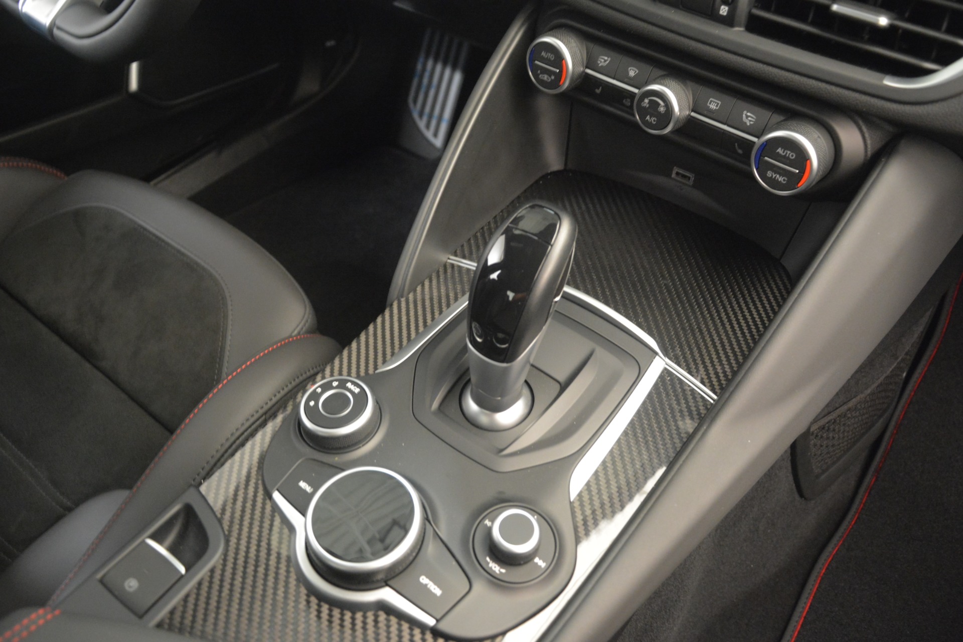 New-2019-Alfa-Romeo-Giulia-Quadrifoglio