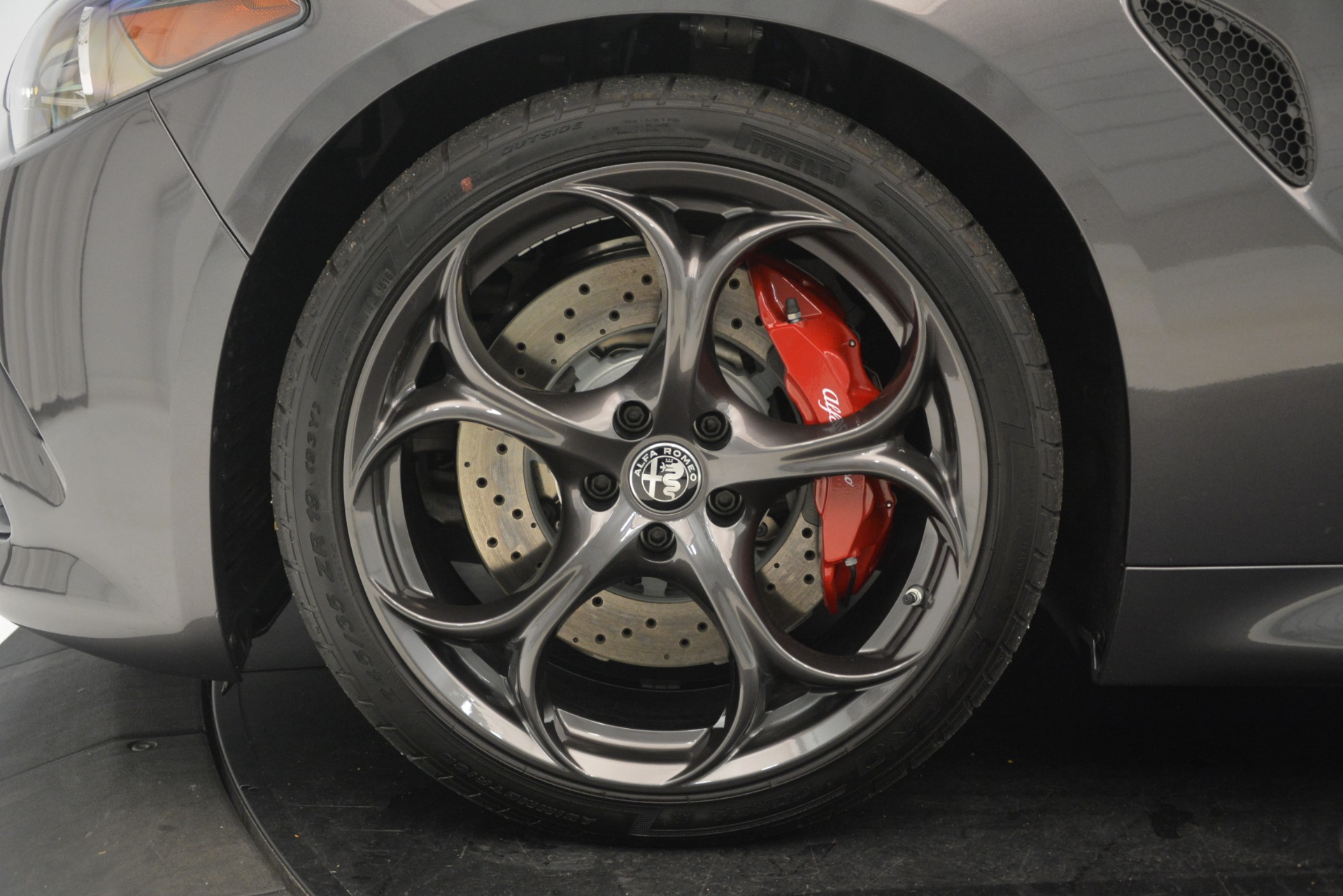 New-2019-Alfa-Romeo-Giulia-Quadrifoglio