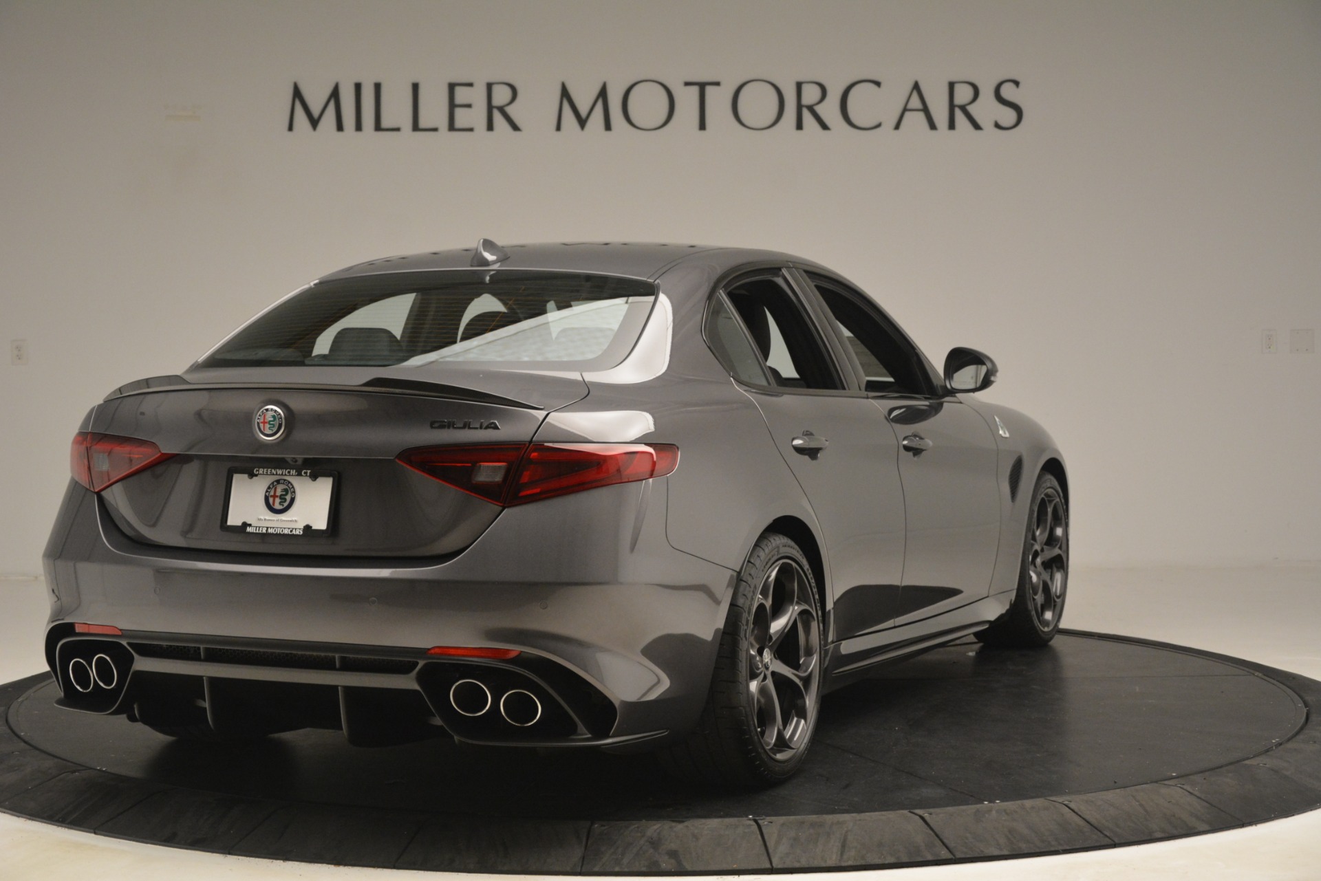 New-2019-Alfa-Romeo-Giulia-Quadrifoglio