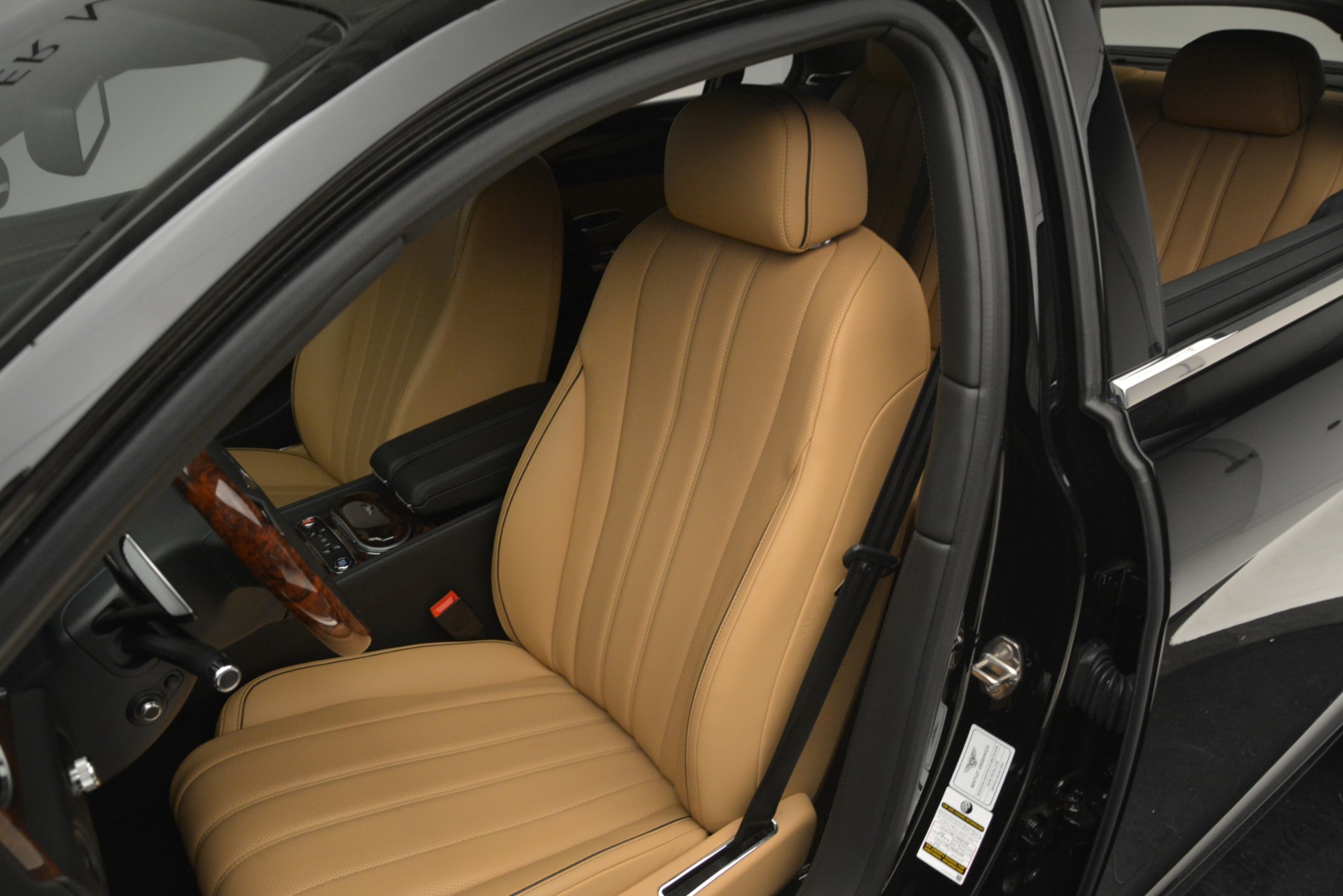 Used-2016-Bentley-Flying-Spur-V8