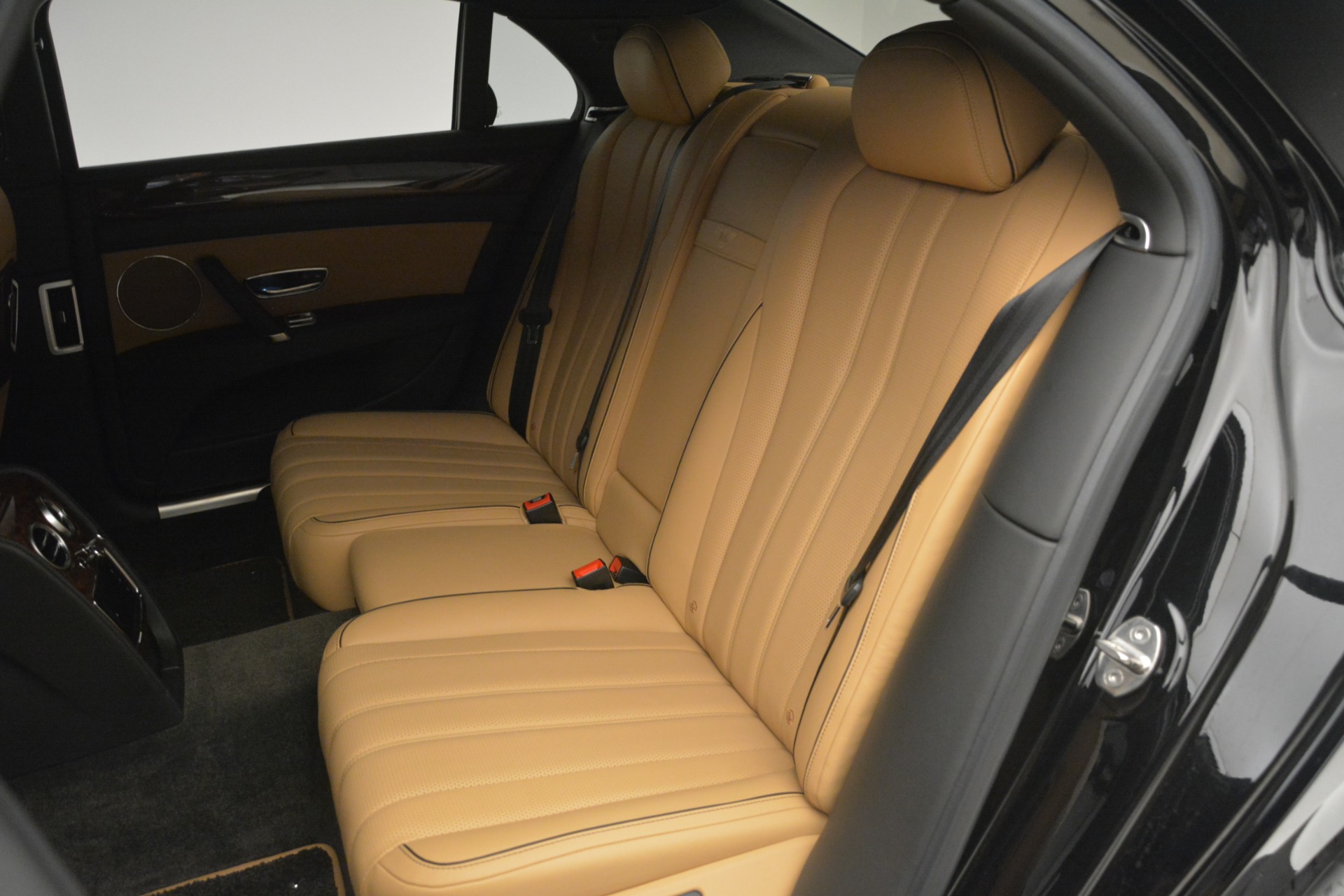 Used-2016-Bentley-Flying-Spur-V8