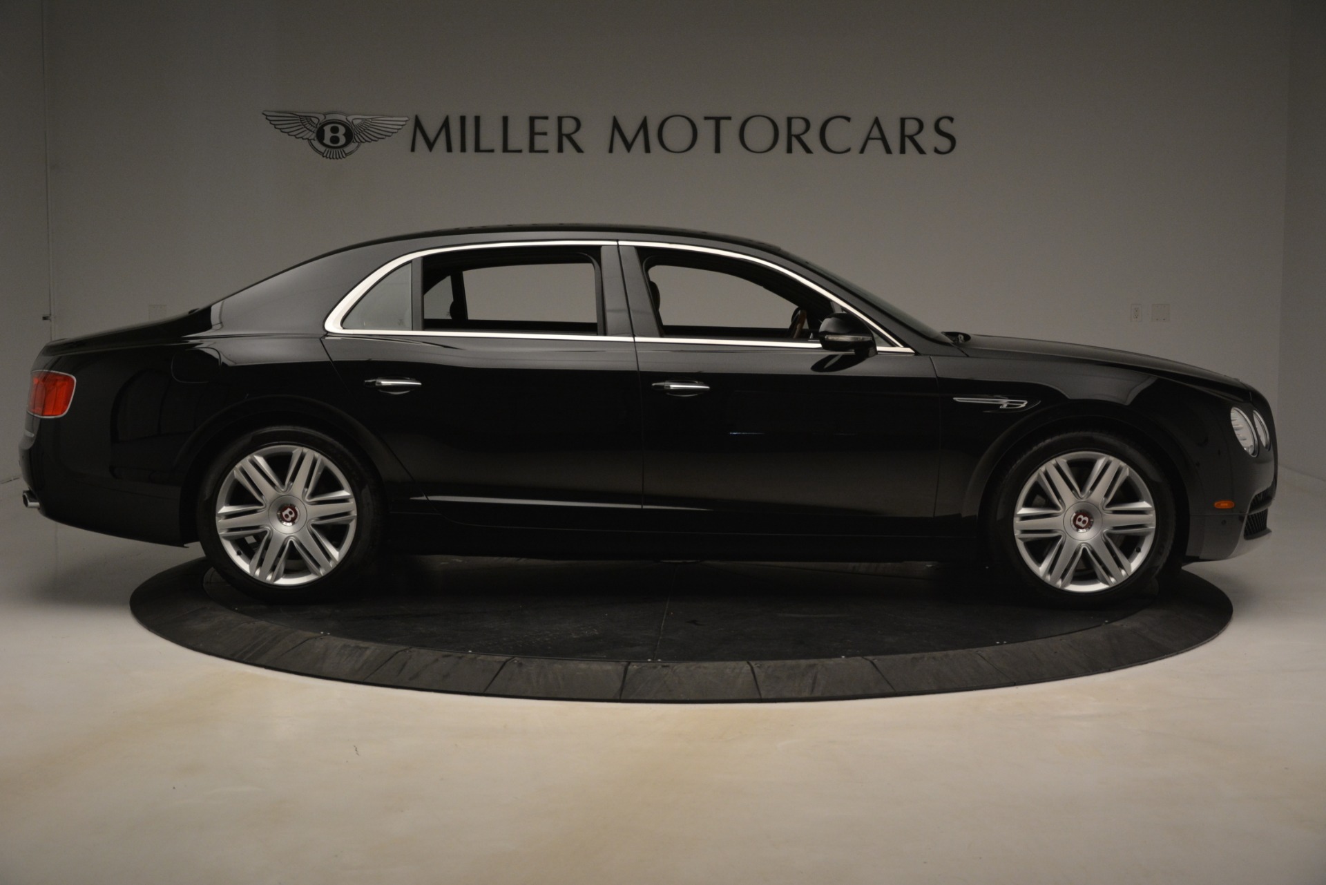 Used-2016-Bentley-Flying-Spur-V8