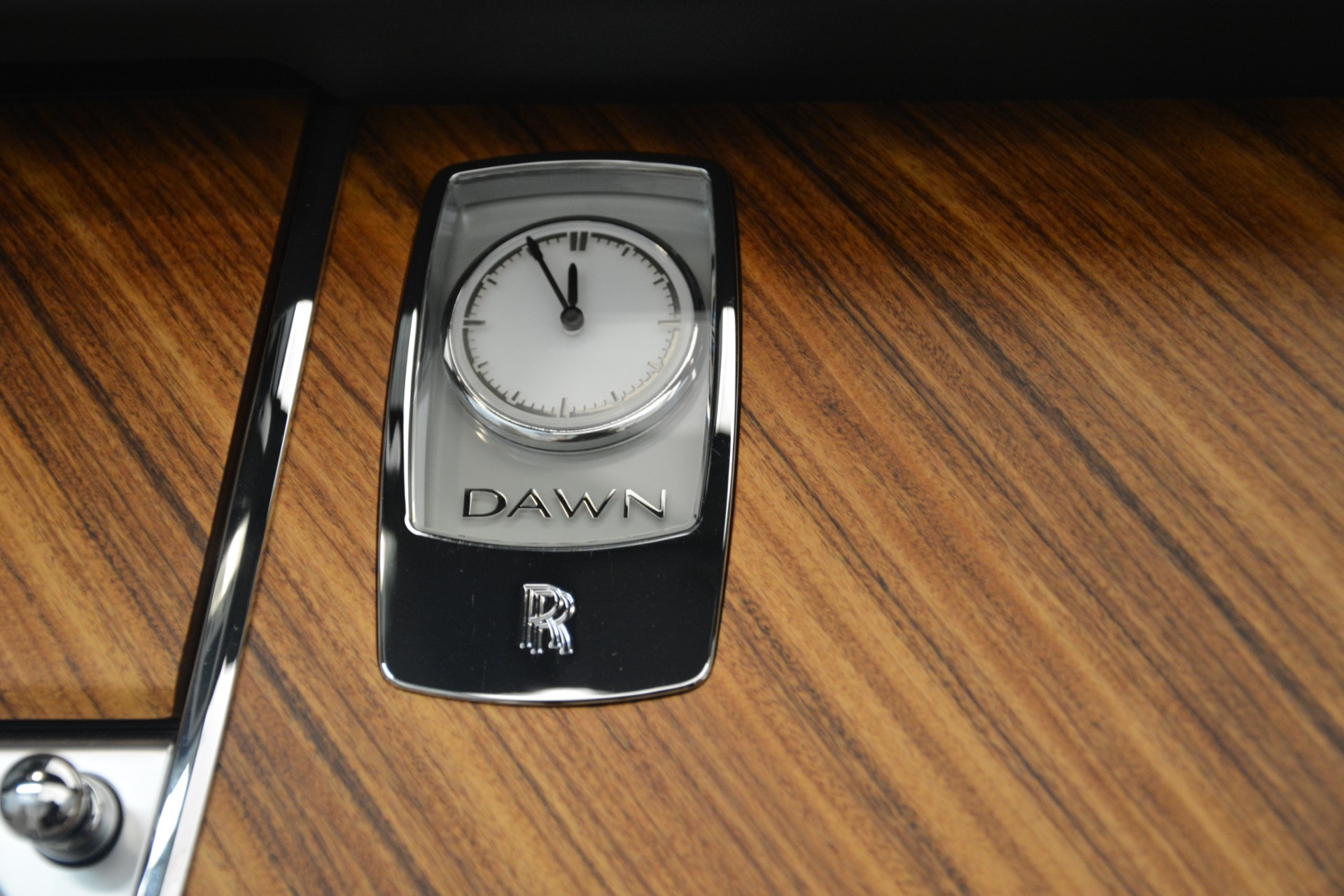 Used-2016-Rolls-Royce-Dawn