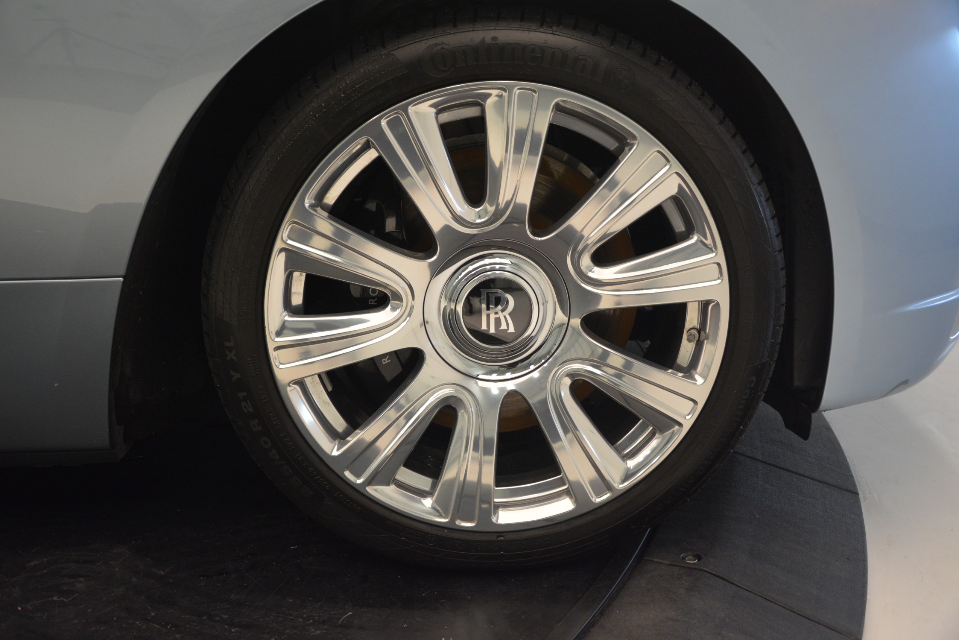 Used-2016-Rolls-Royce-Dawn