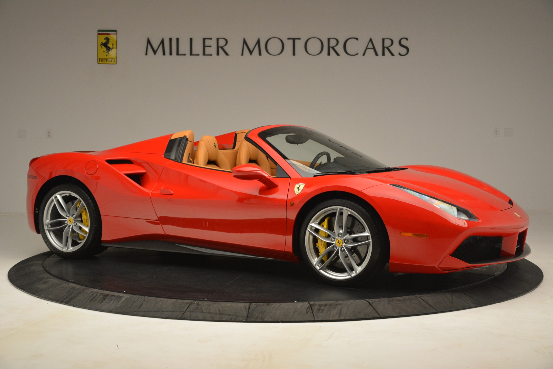 Used-2018-Ferrari-488-Spider