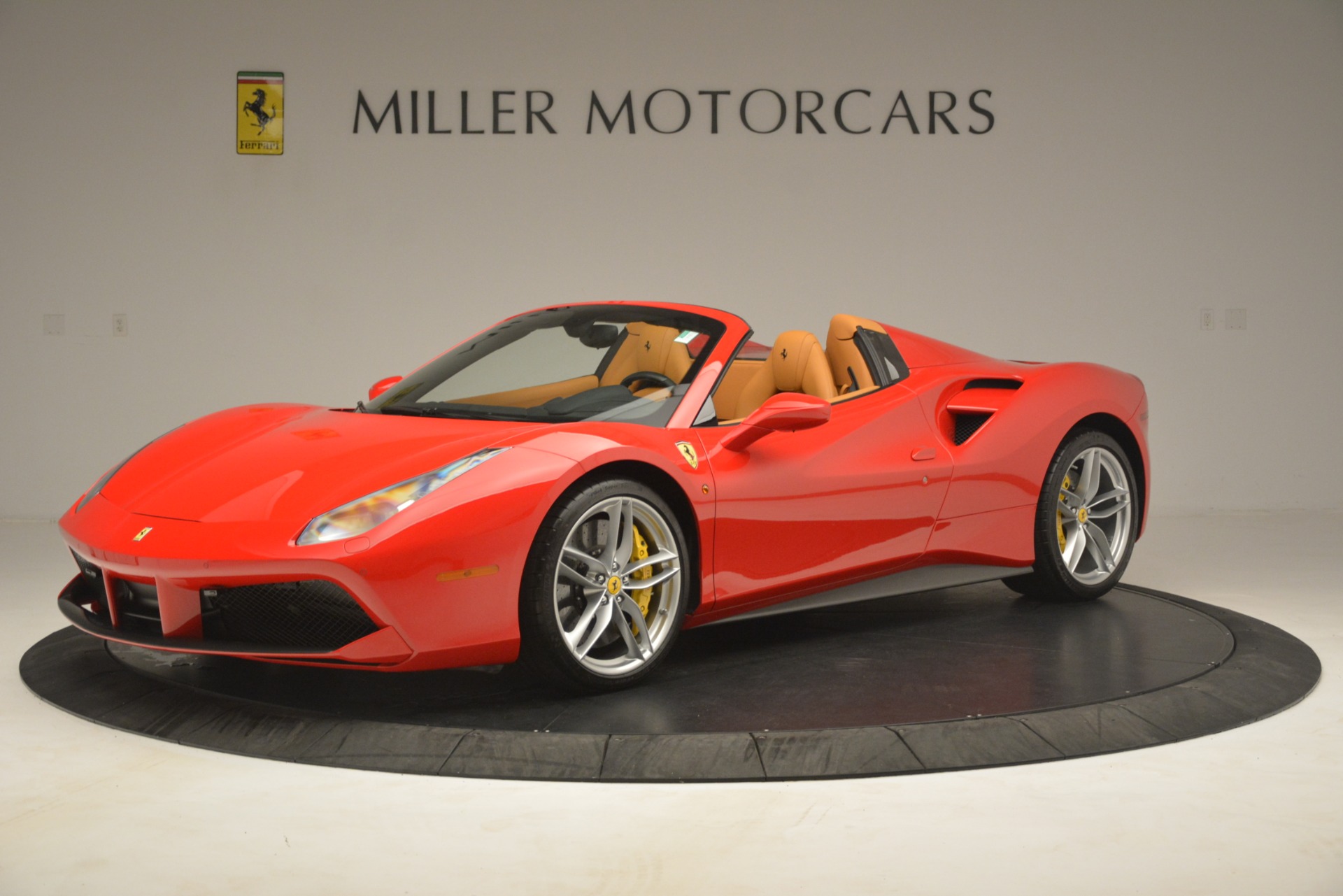 Used-2018-Ferrari-488-Spider