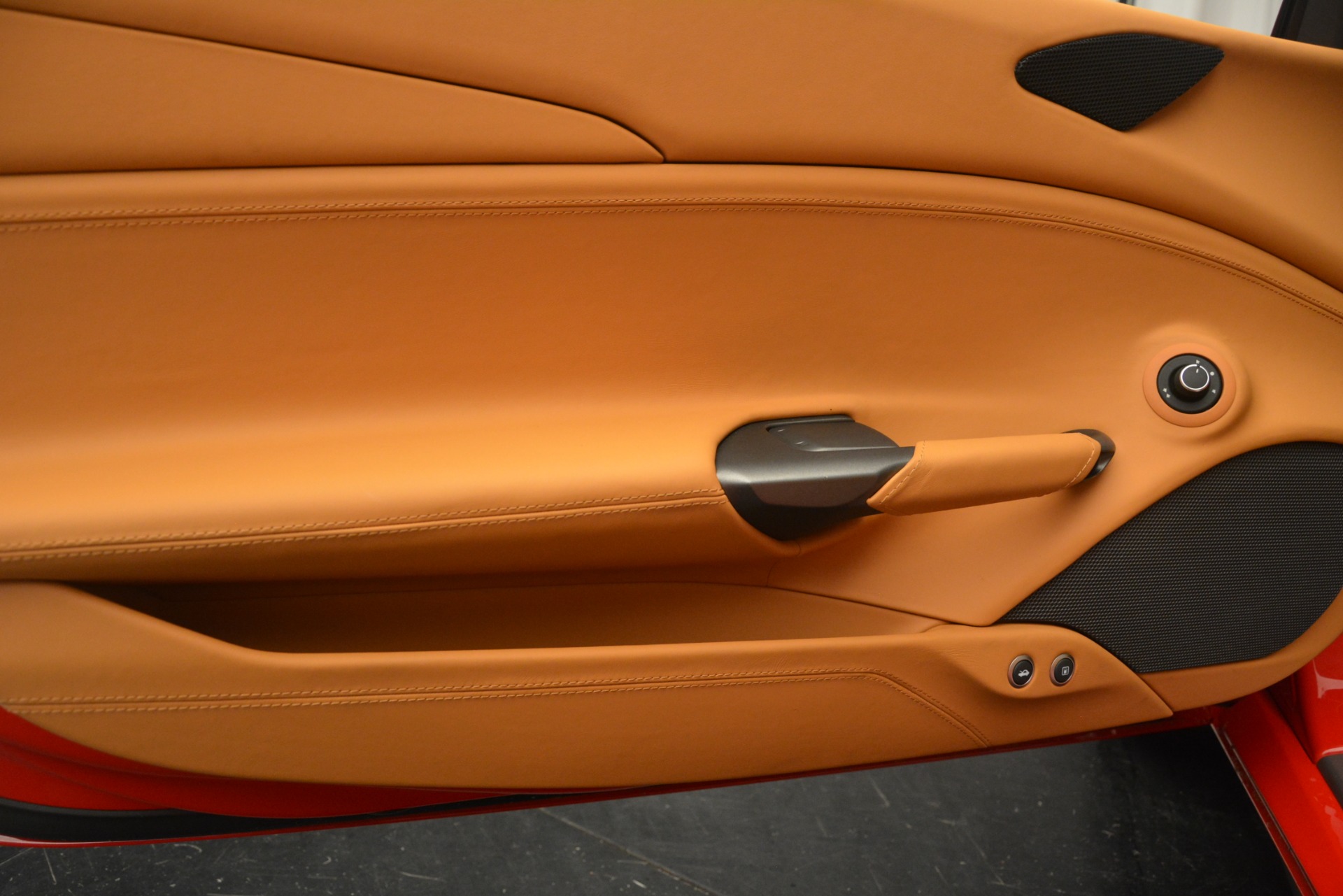 Used-2018-Ferrari-488-Spider