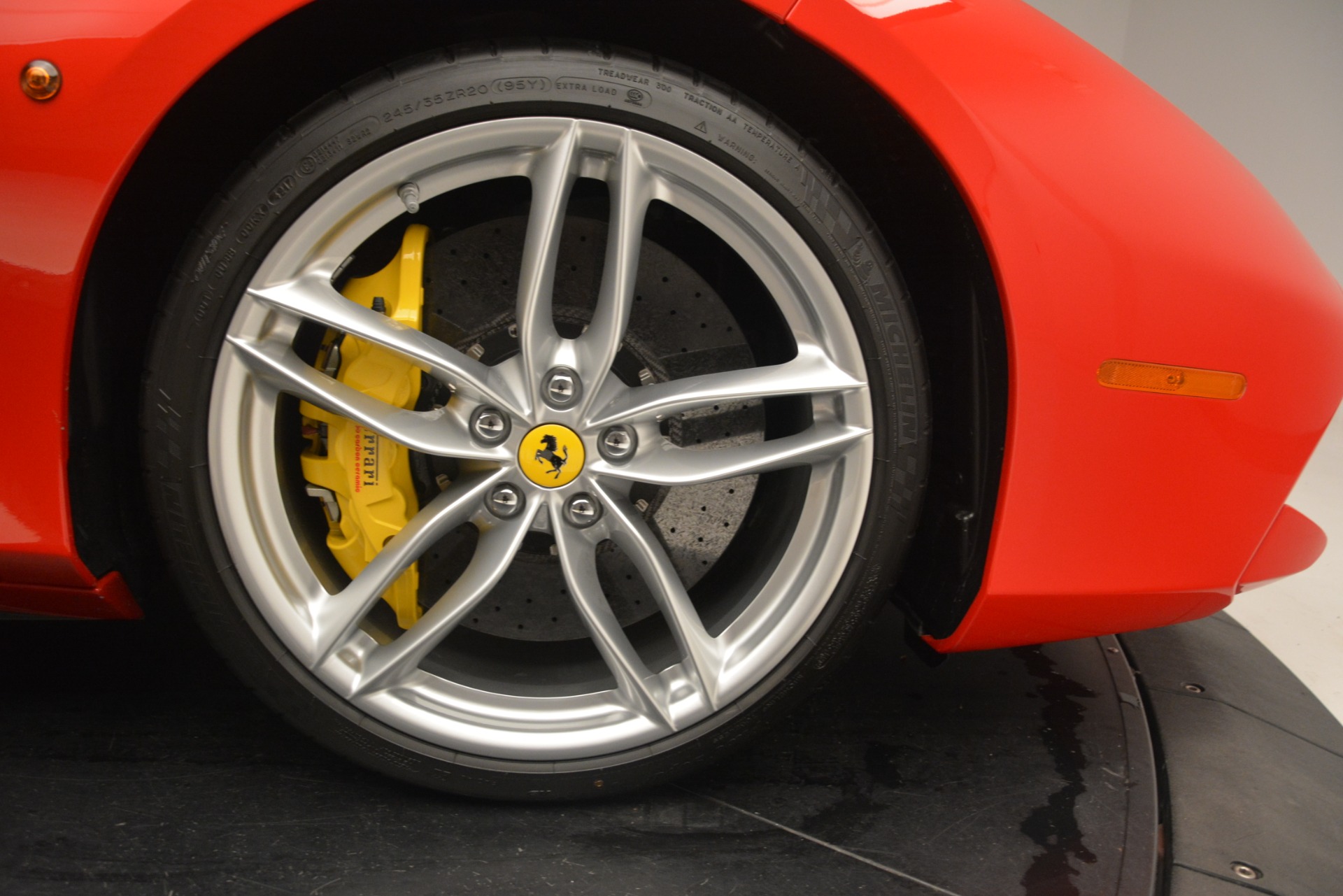 Used-2018-Ferrari-488-Spider