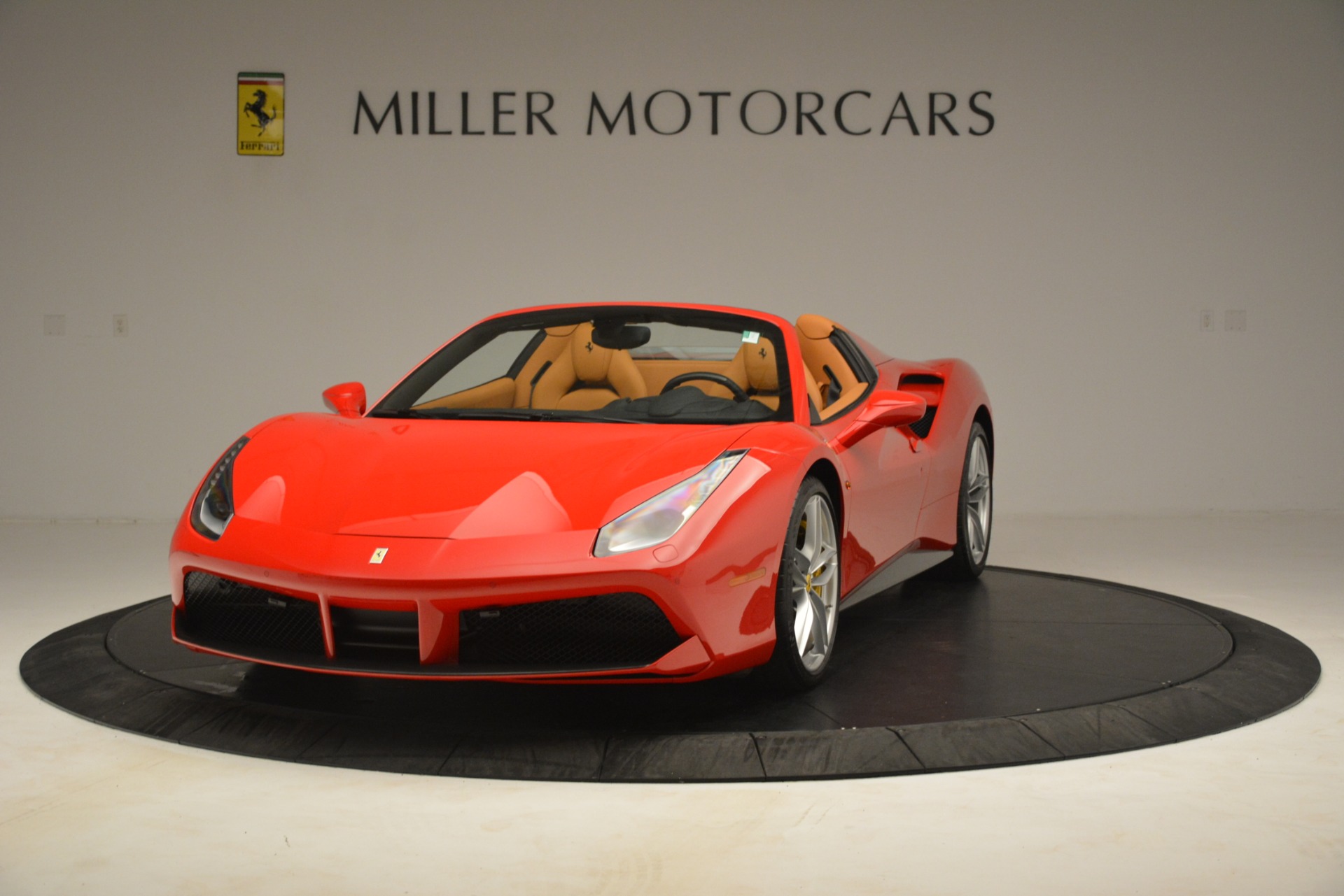 Used-2018-Ferrari-488-Spider