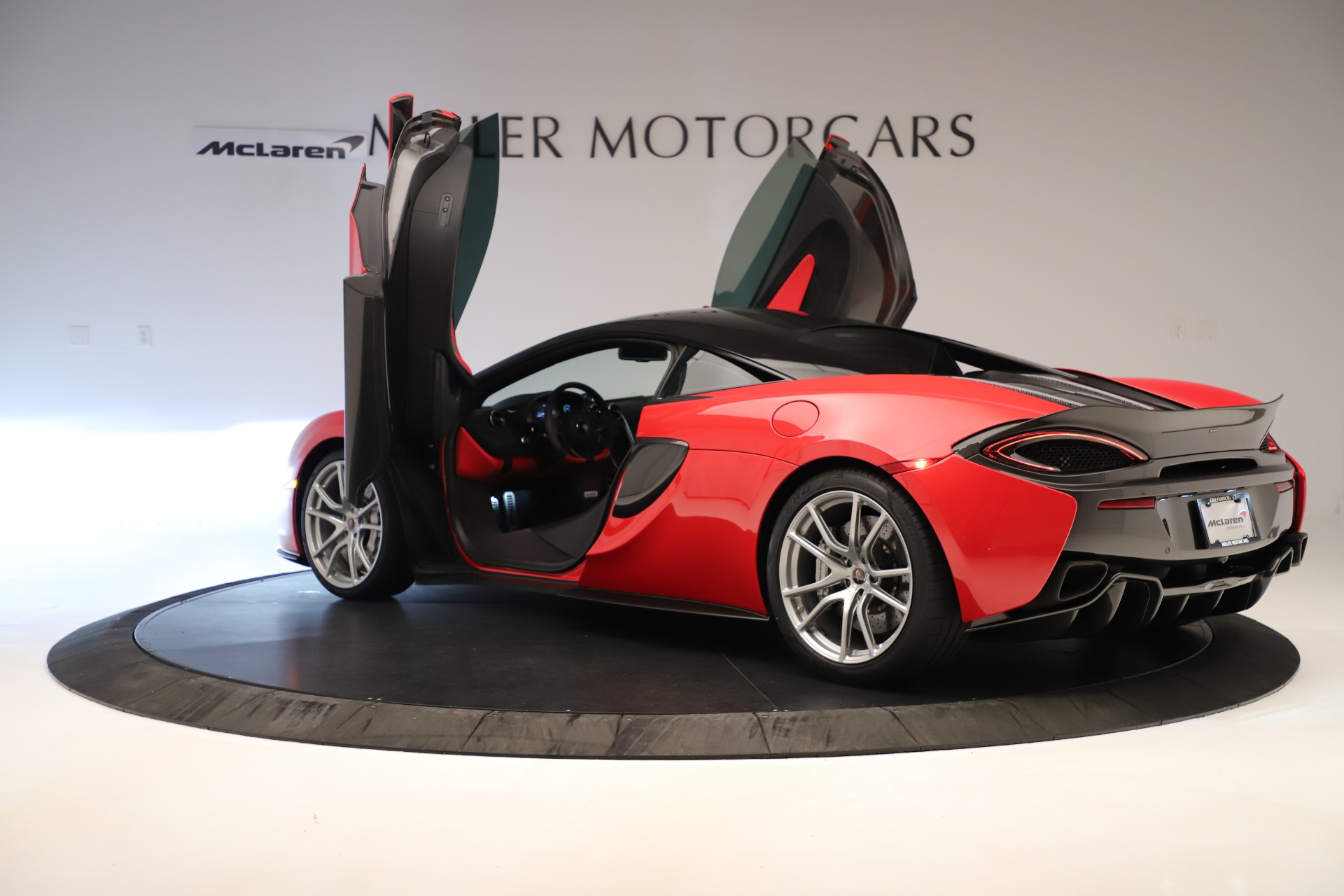 Used-2016-McLaren-570S-Coupe
