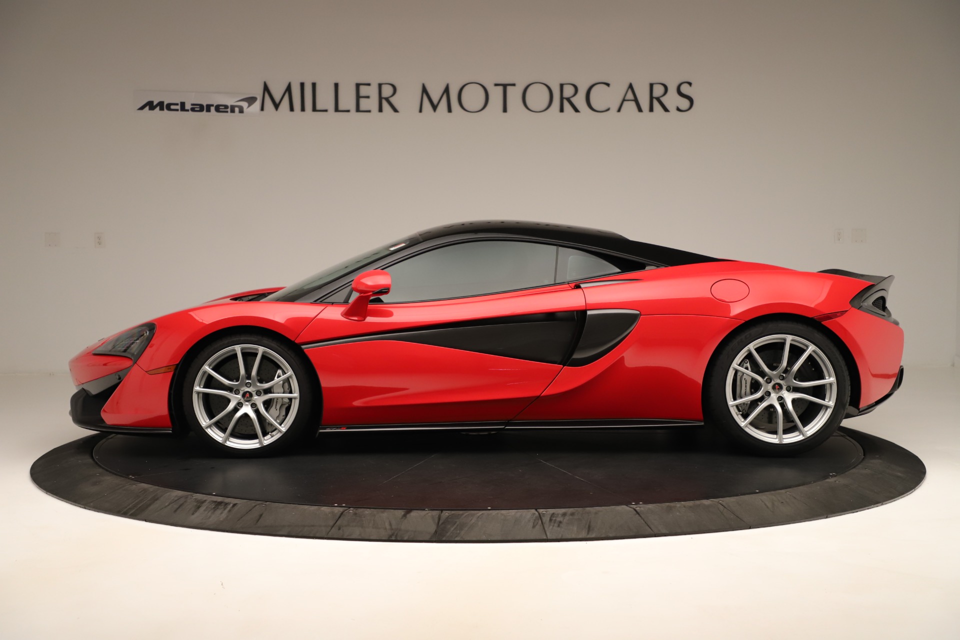 Used-2016-McLaren-570S-Coupe