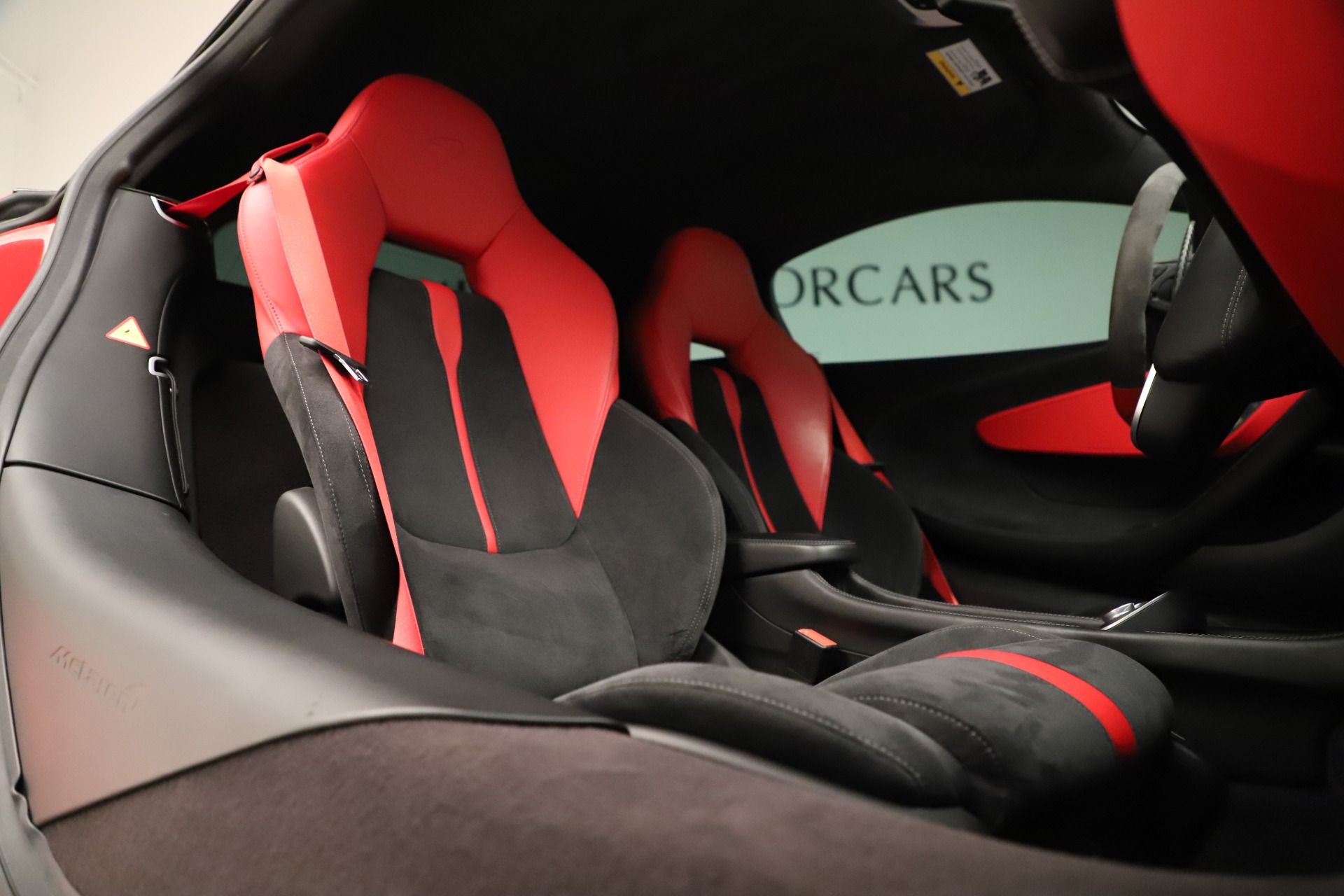 Used-2016-McLaren-570S-Coupe