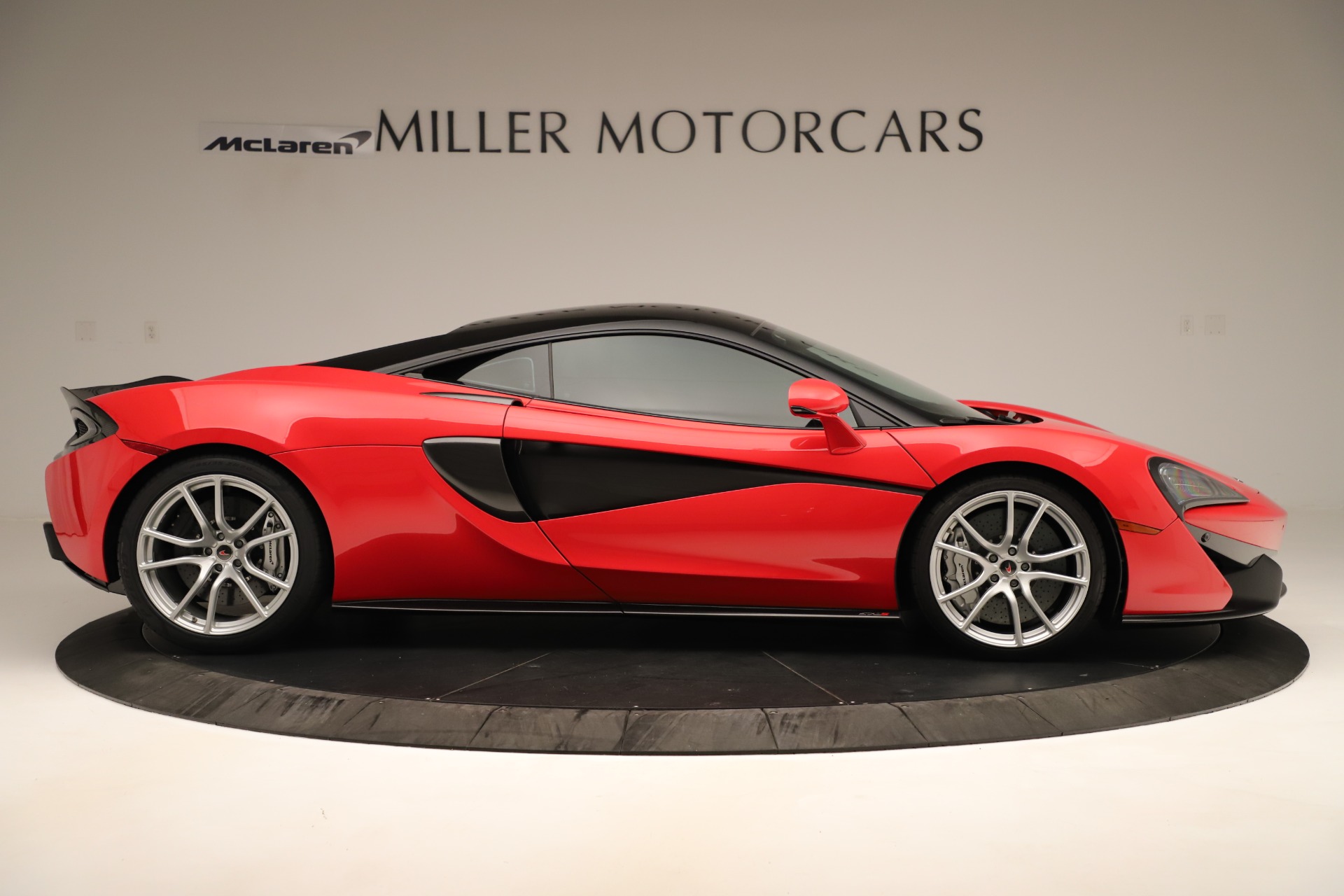 Used-2016-McLaren-570S-Coupe