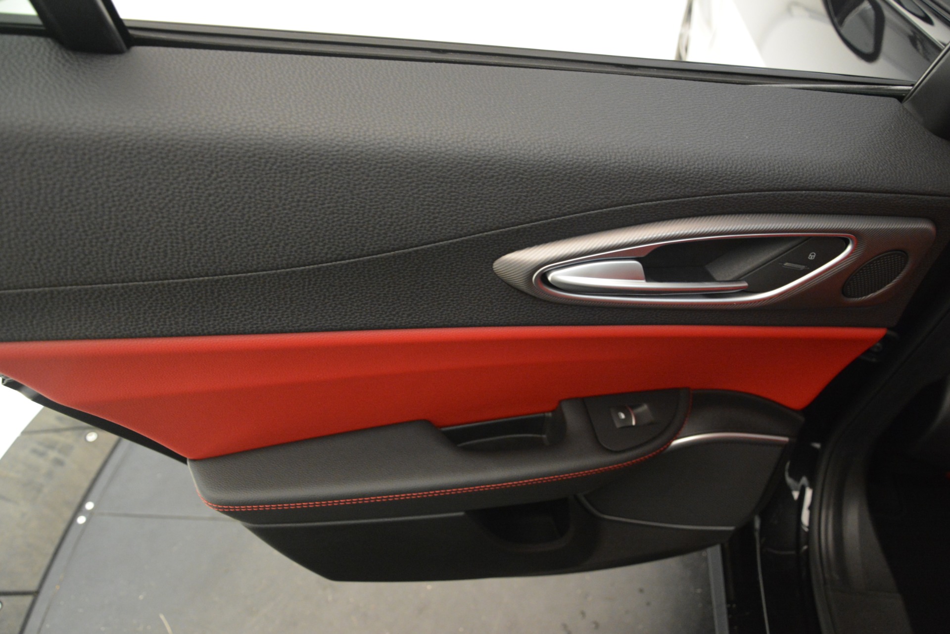 New-2019-Alfa-Romeo-Giulia-Ti-Sport-Q4