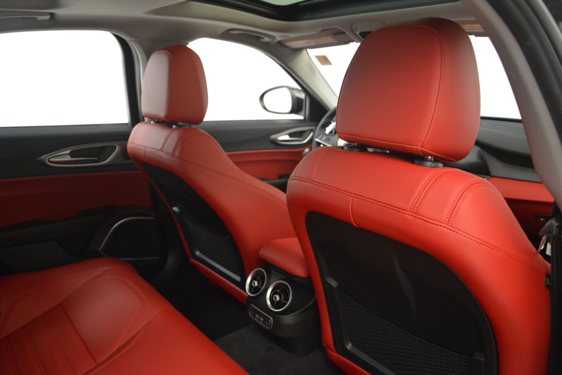 New-2019-Alfa-Romeo-Giulia-Ti-Sport-Q4