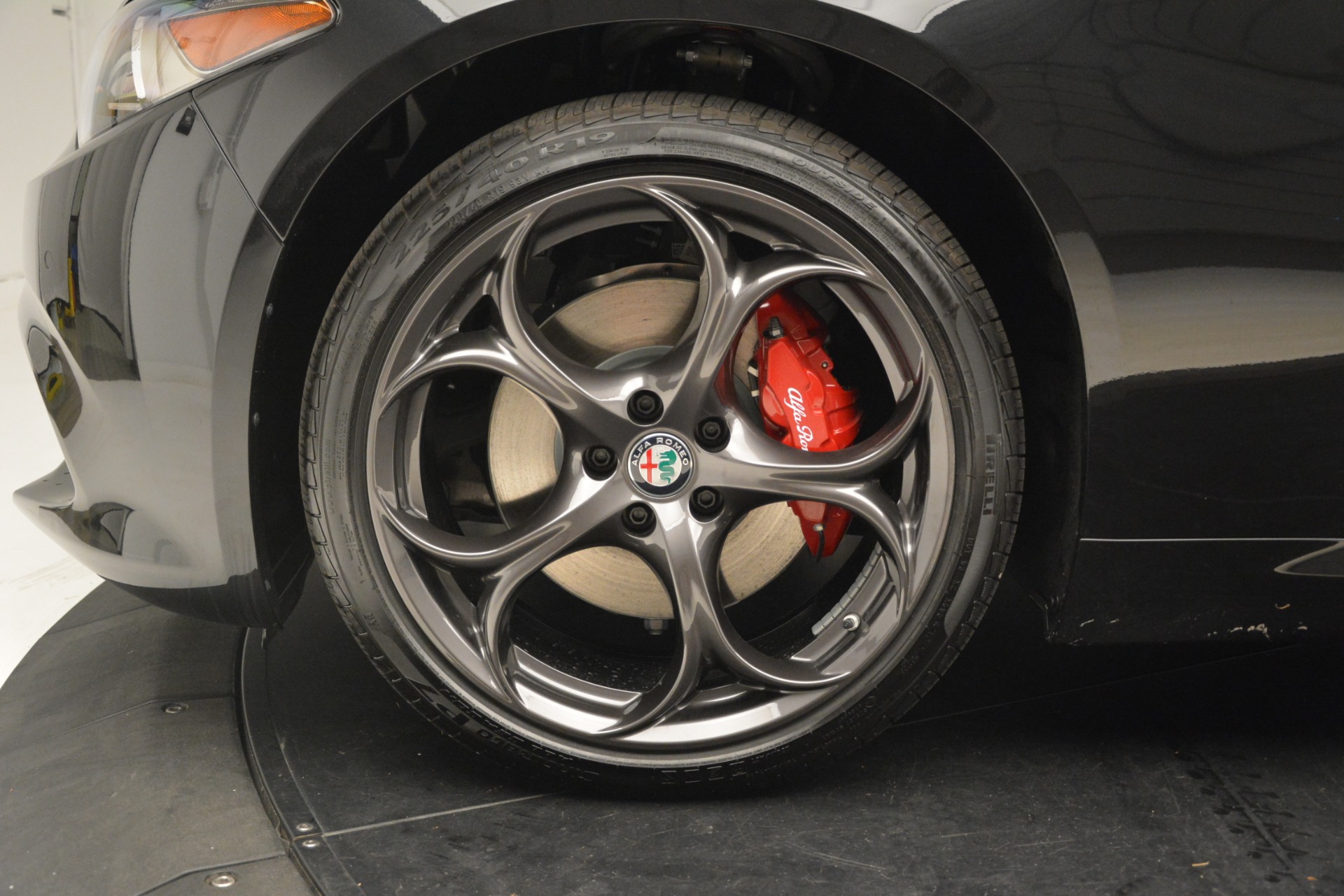 New-2019-Alfa-Romeo-Giulia-Ti-Sport-Q4