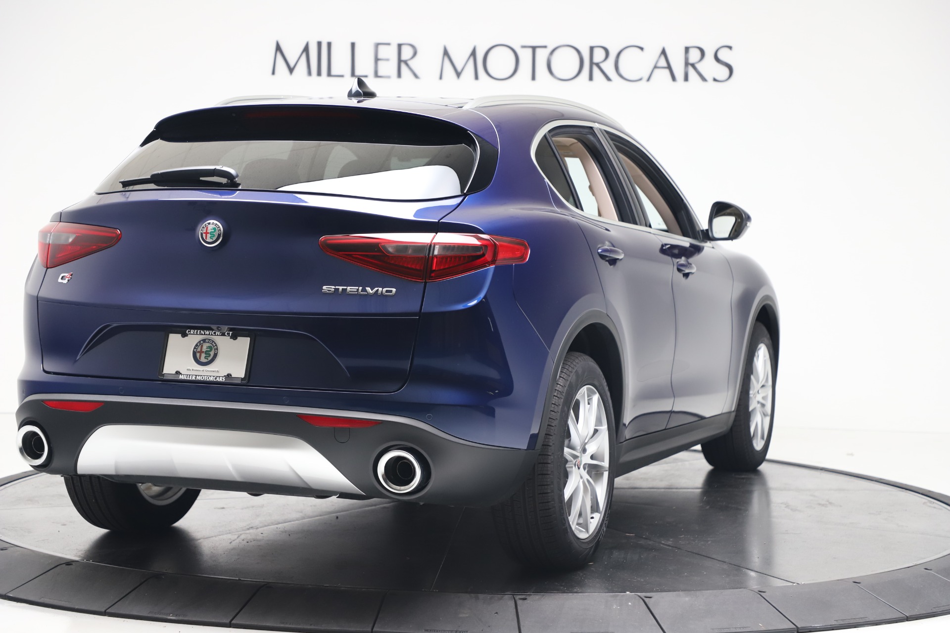 New-2019-Alfa-Romeo-Stelvio-Ti-Lusso-Q4