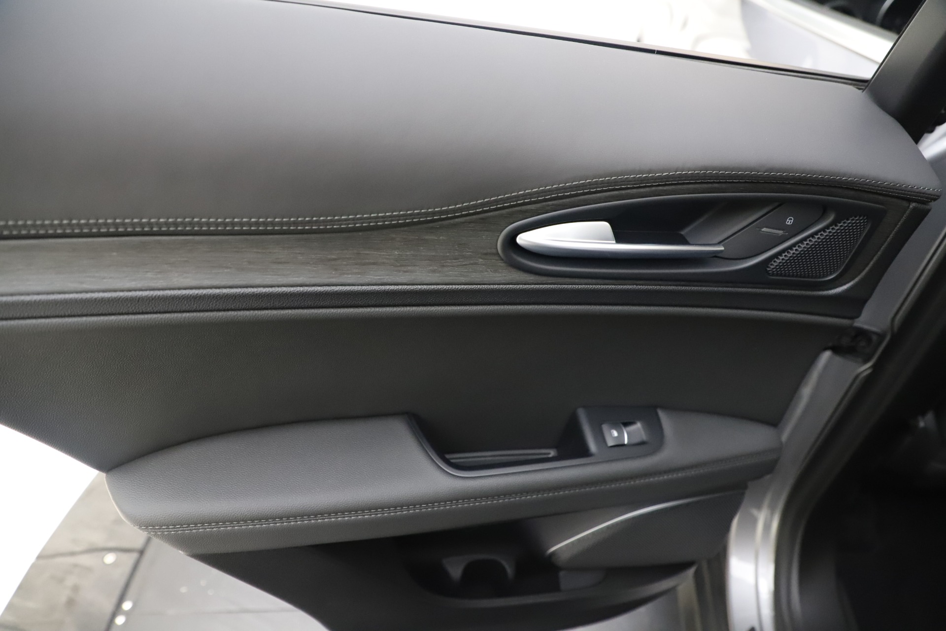 New-2019-Alfa-Romeo-Stelvio-Ti-Lusso-Q4