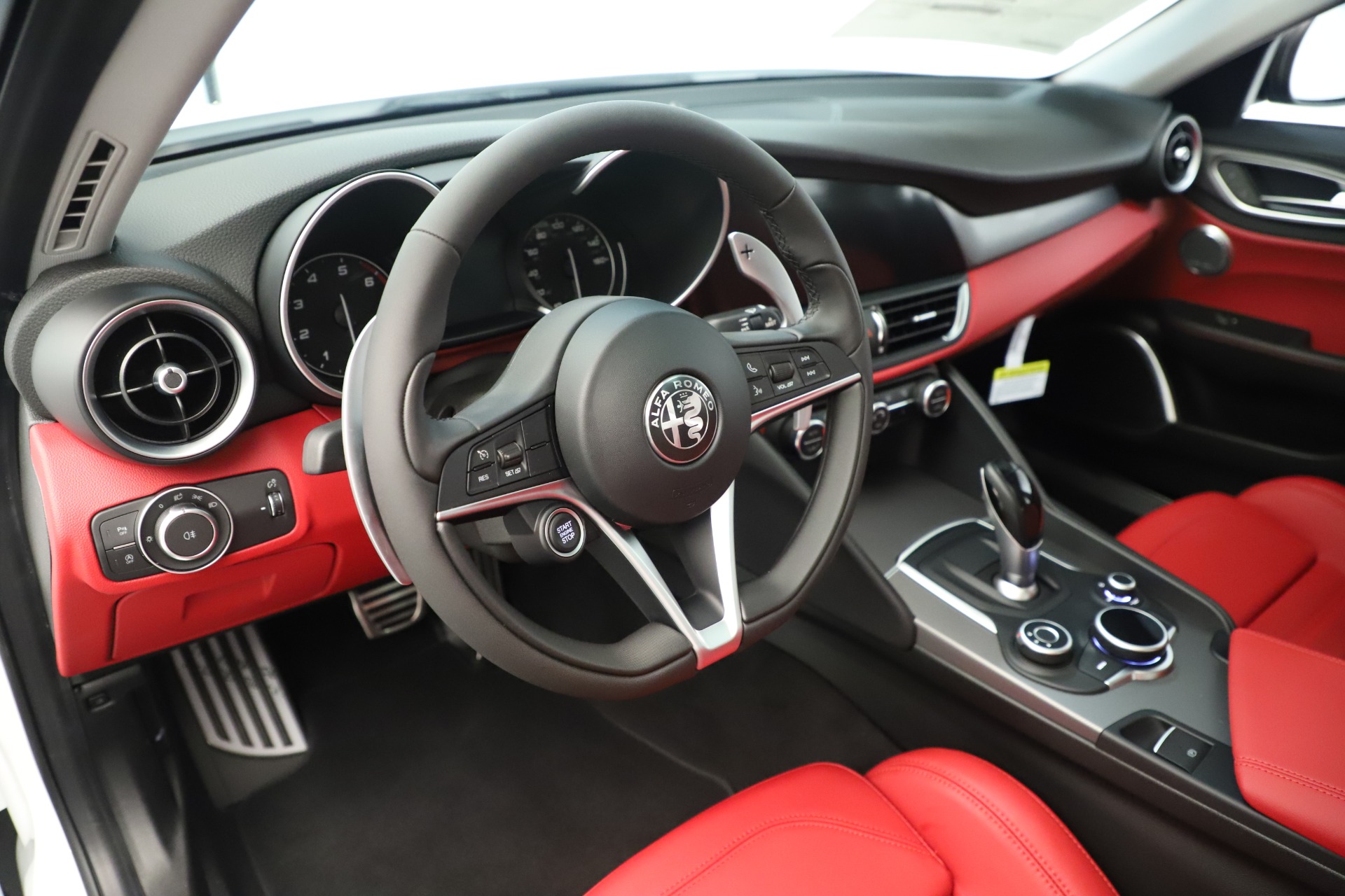 New-2019-Alfa-Romeo-Giulia-Ti-Sport-Q4