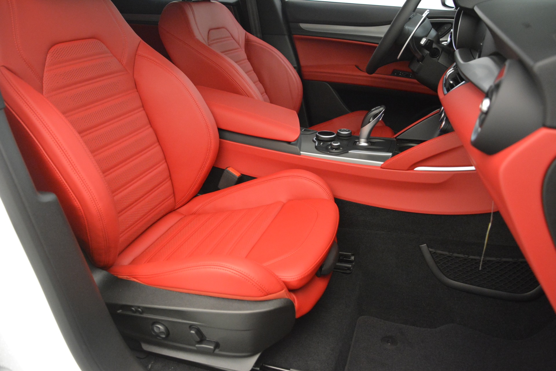 New-2019-Alfa-Romeo-Stelvio-Ti-Sport-Q4