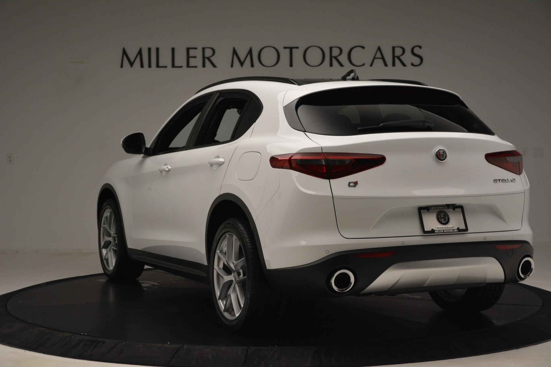 New-2019-Alfa-Romeo-Stelvio-Ti-Sport-Q4