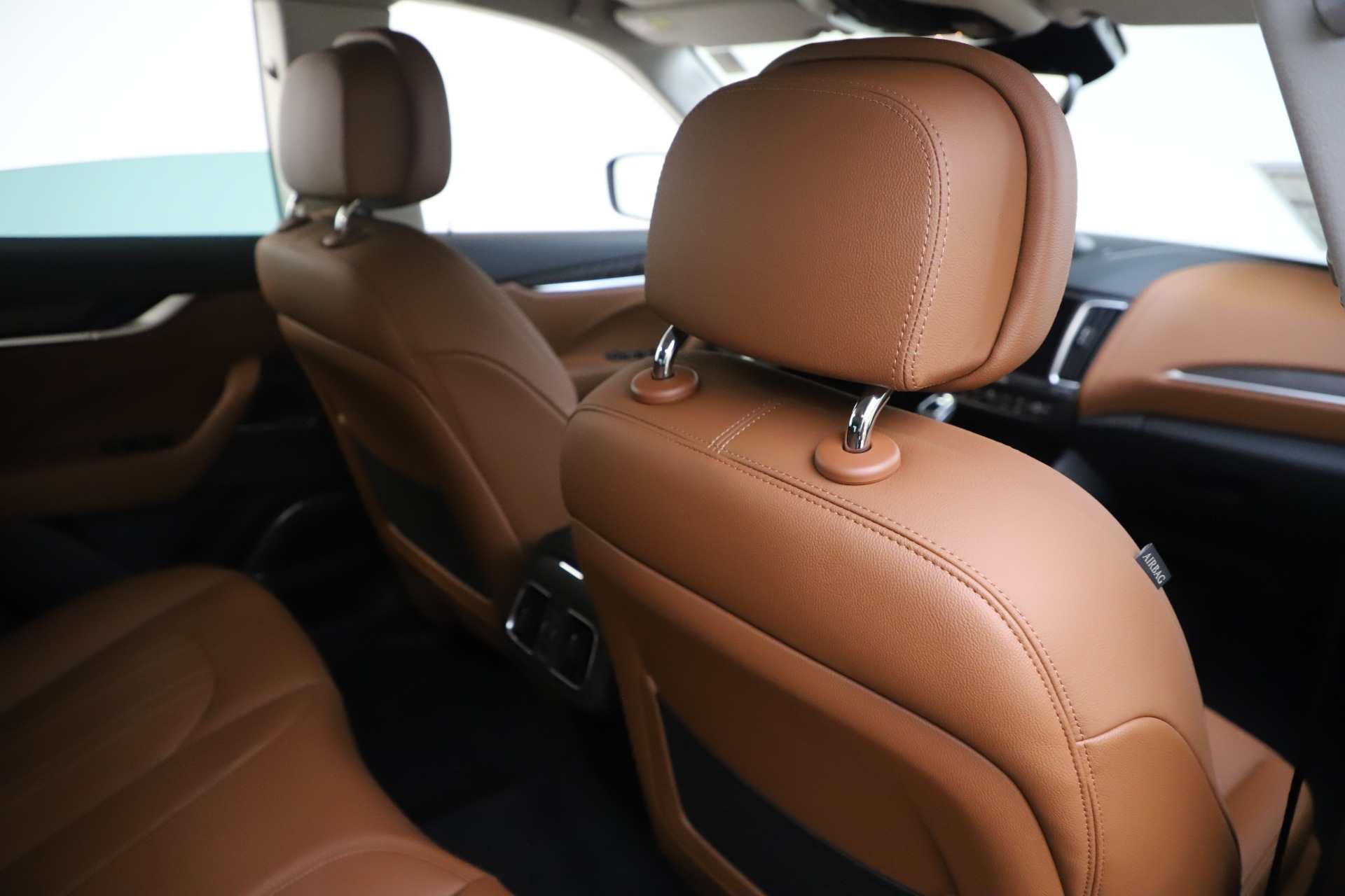 New-2019-Maserati-Levante-Q4